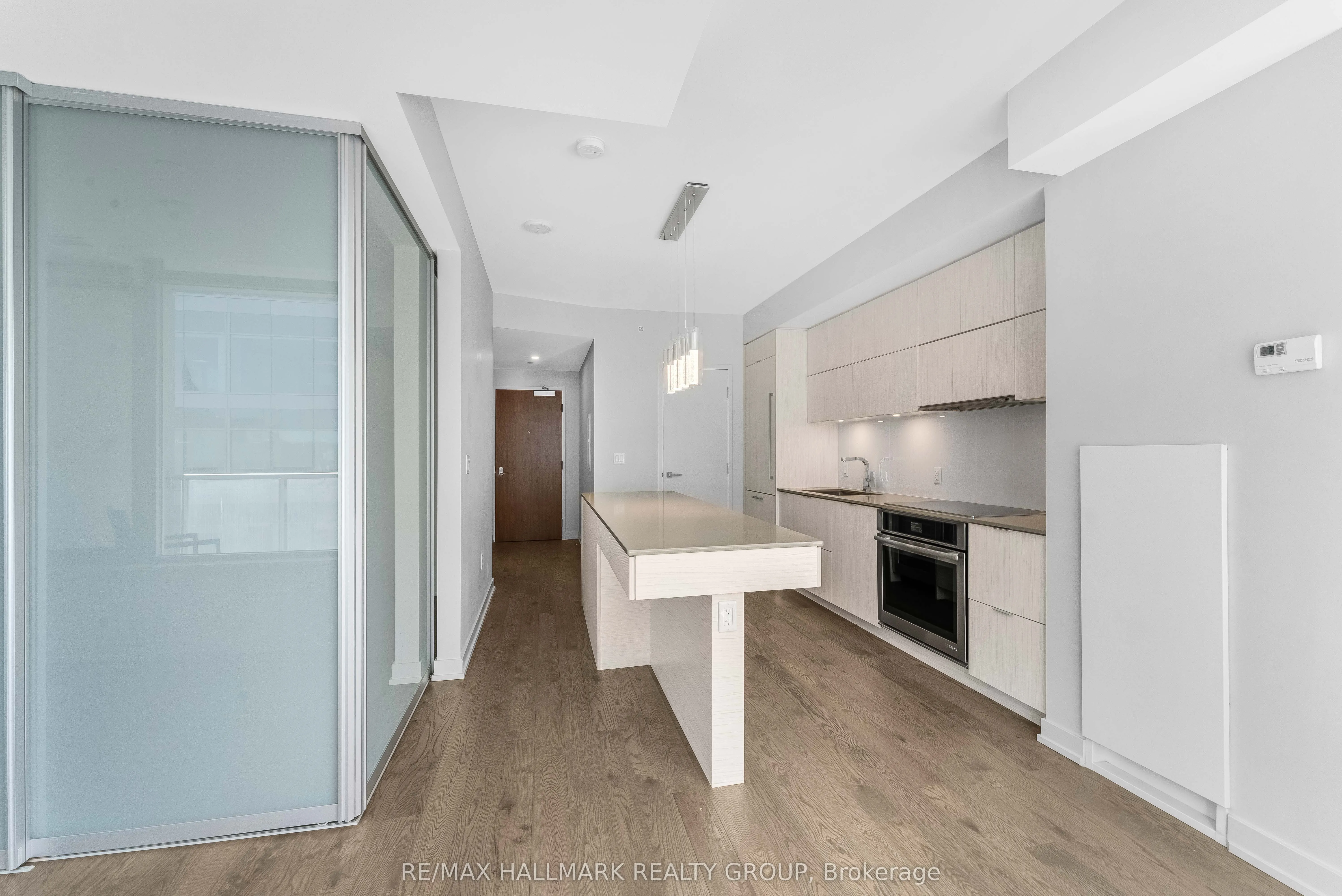 101 Queen Street, #1501