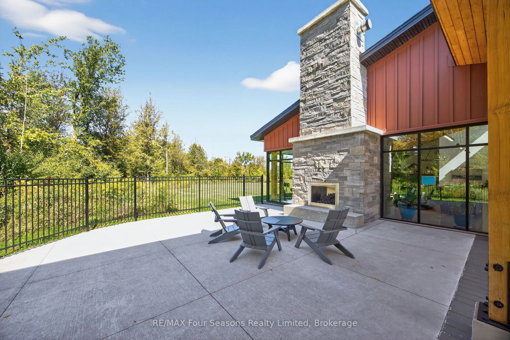 291 Yellow Birch Crescent