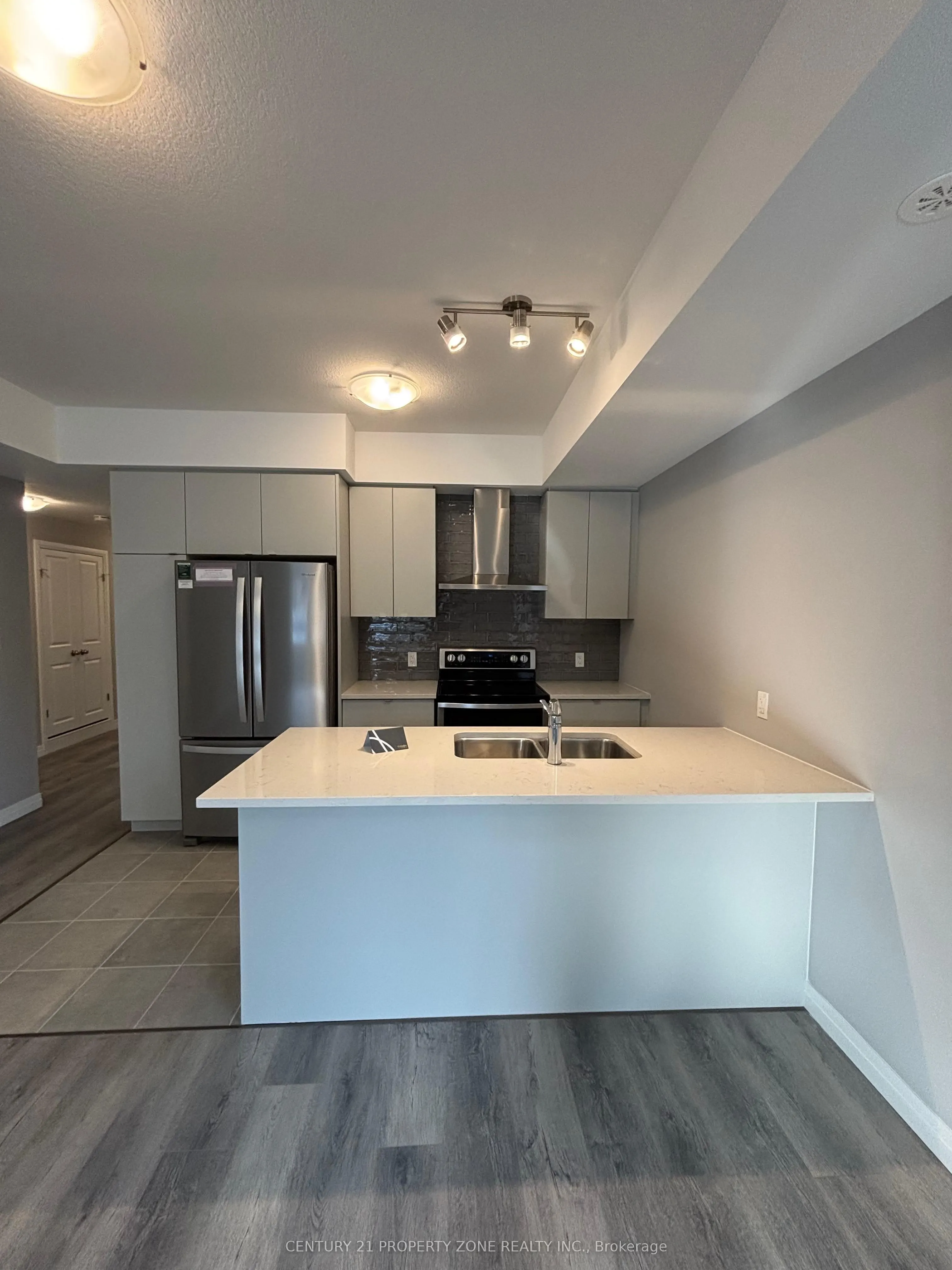 62 Thatcher Drive, #N/A