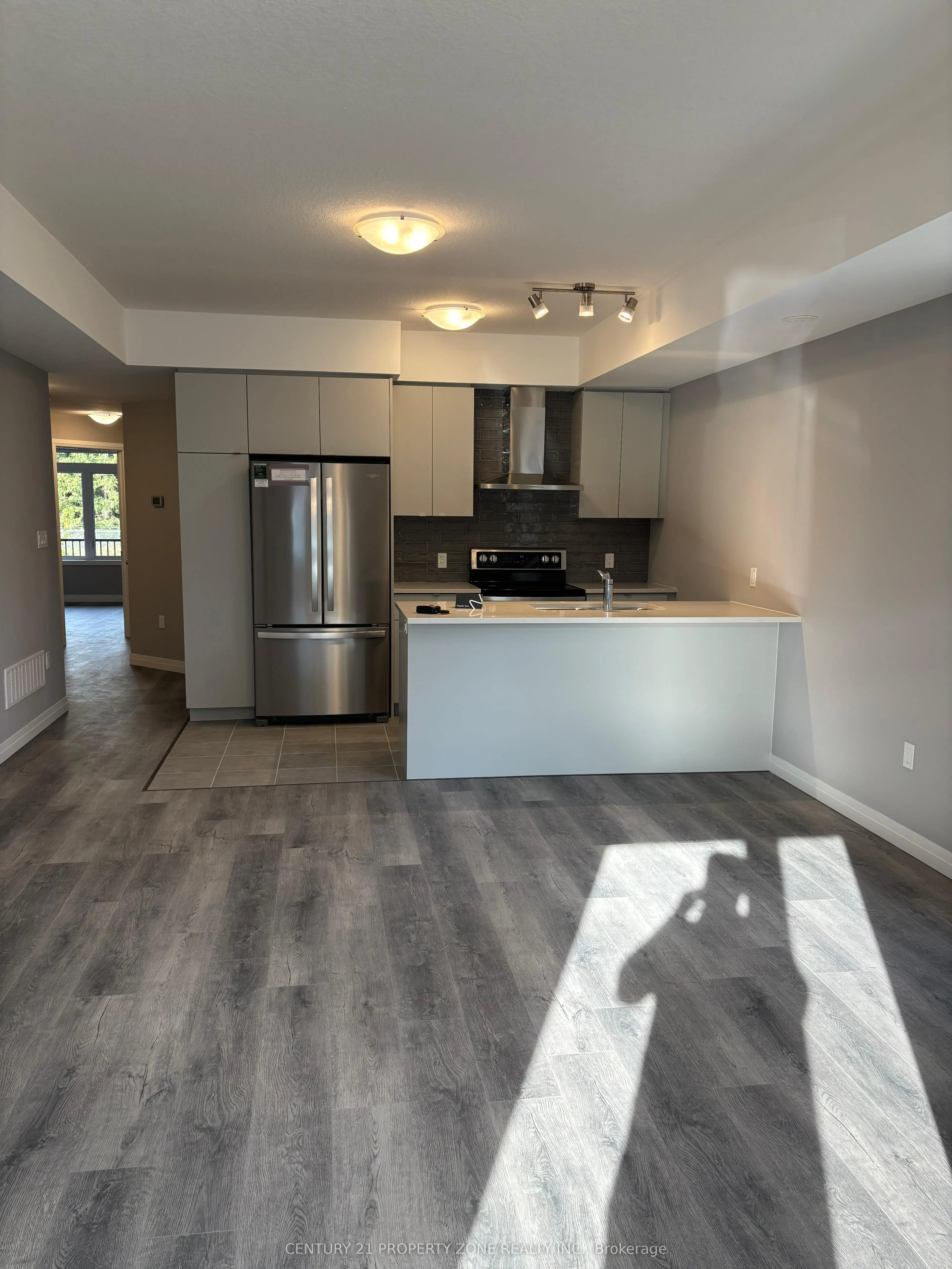 62 Thatcher Drive, #N/A