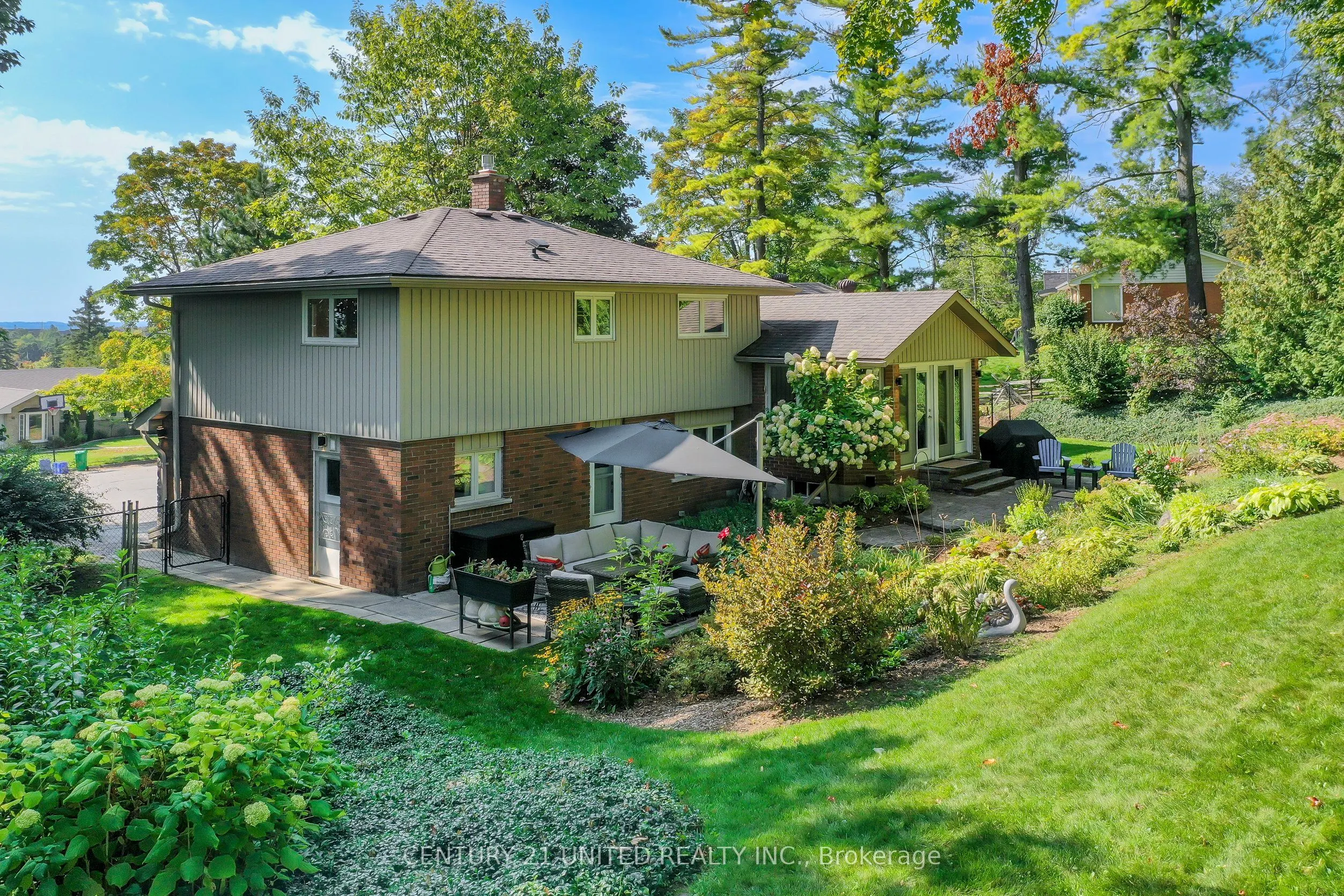 45 Crestwood Avenue