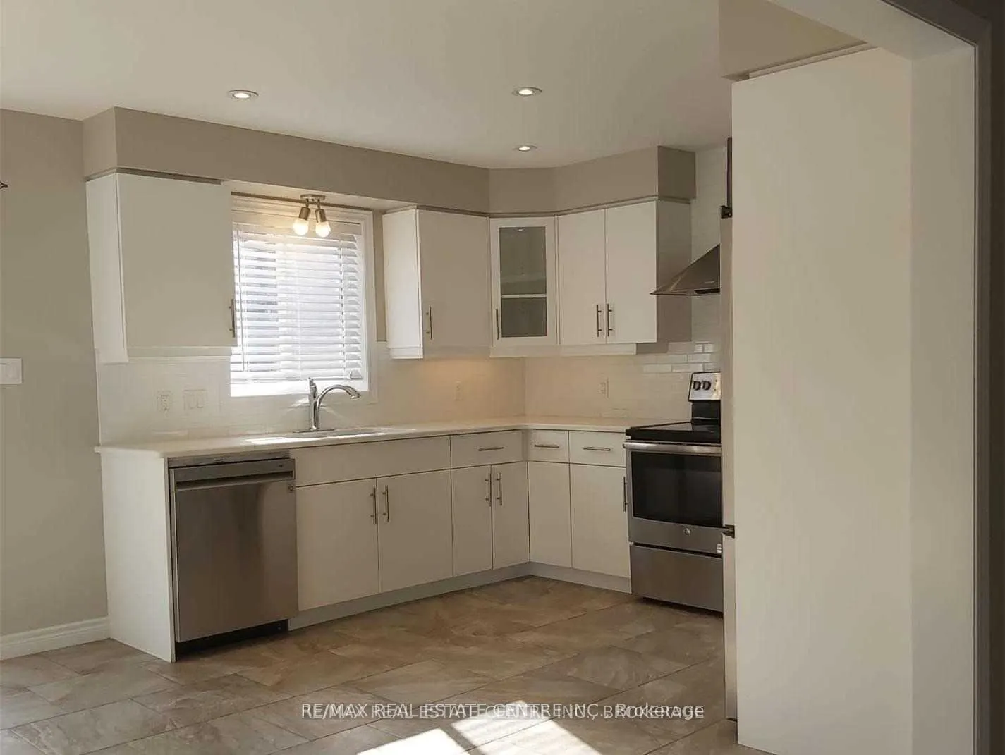 1220 Riverbend Road, #71