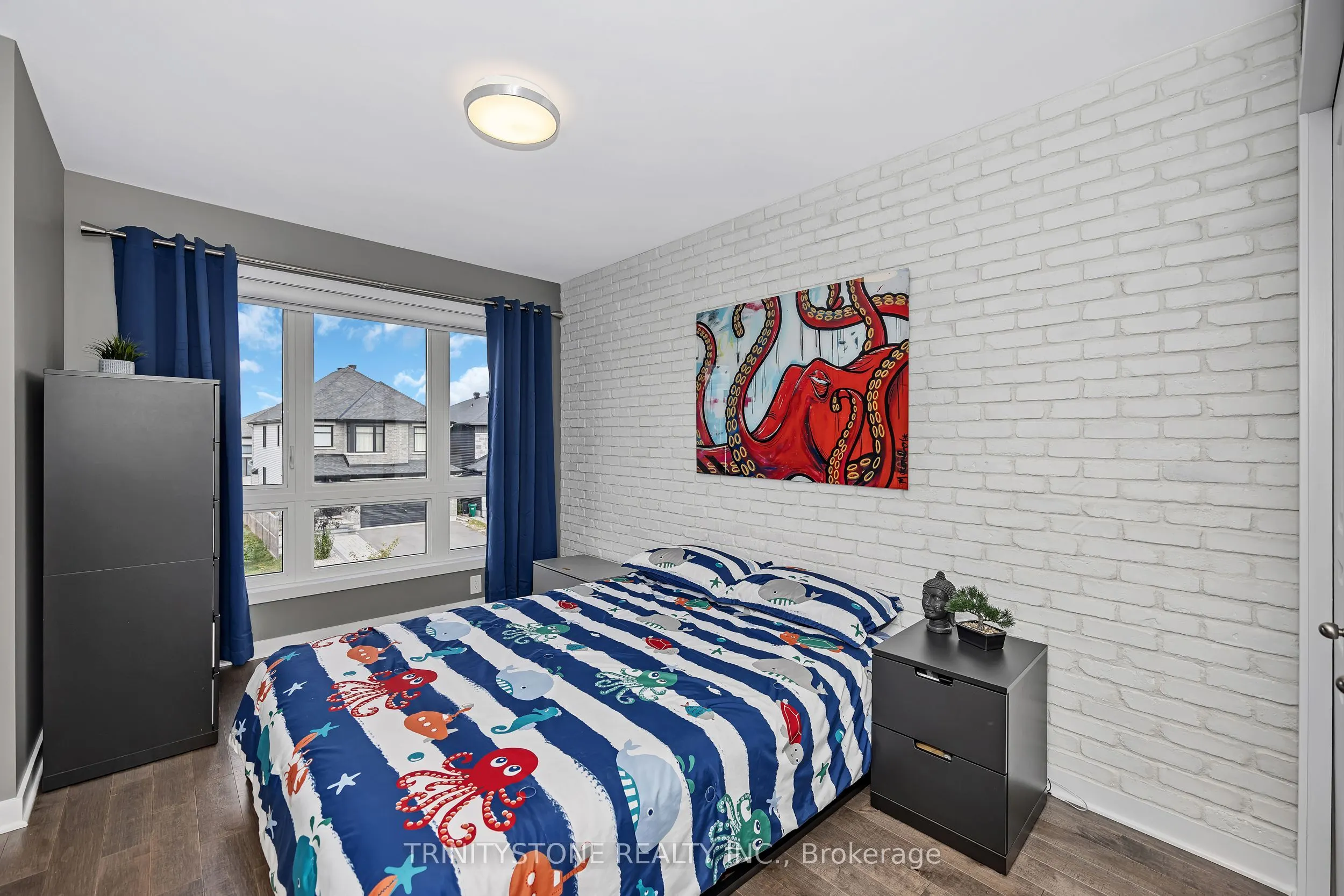 127 Shinny Avenue