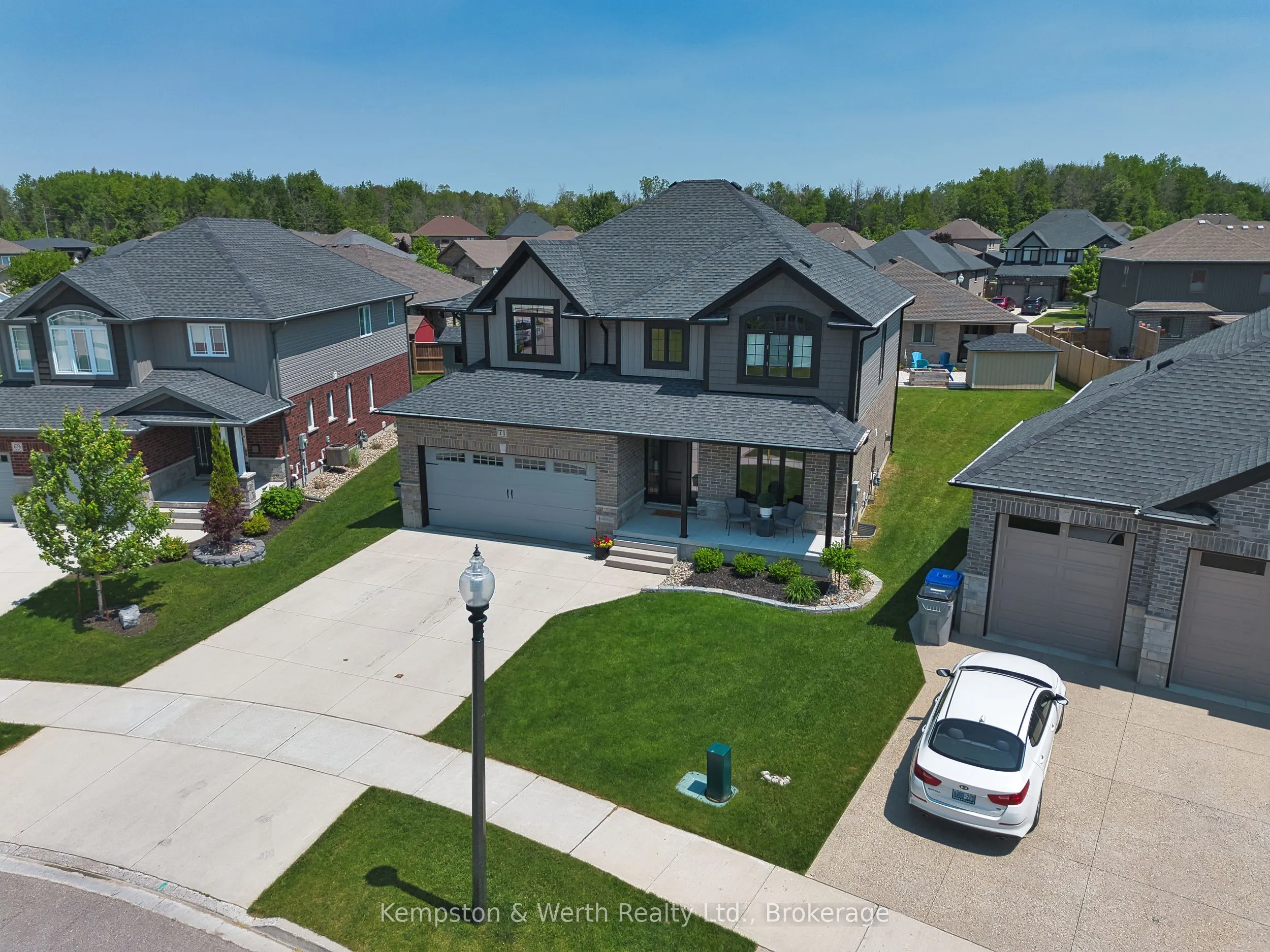 71 Forbes Crescent