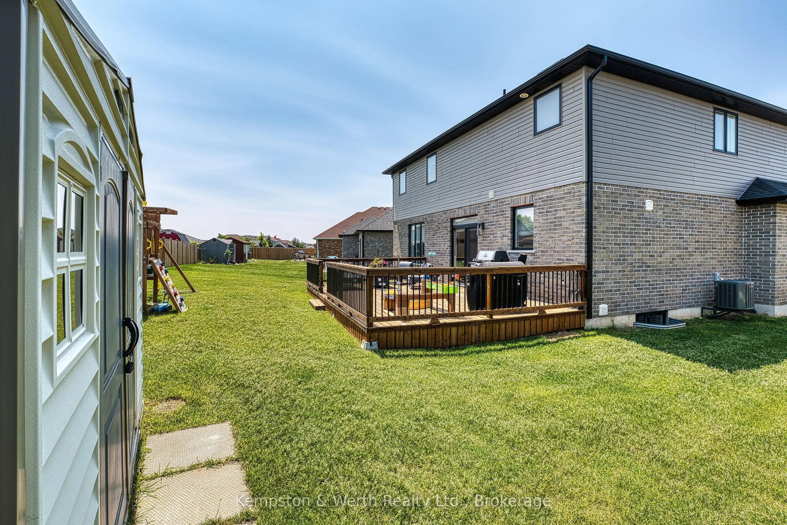 71 Forbes Crescent