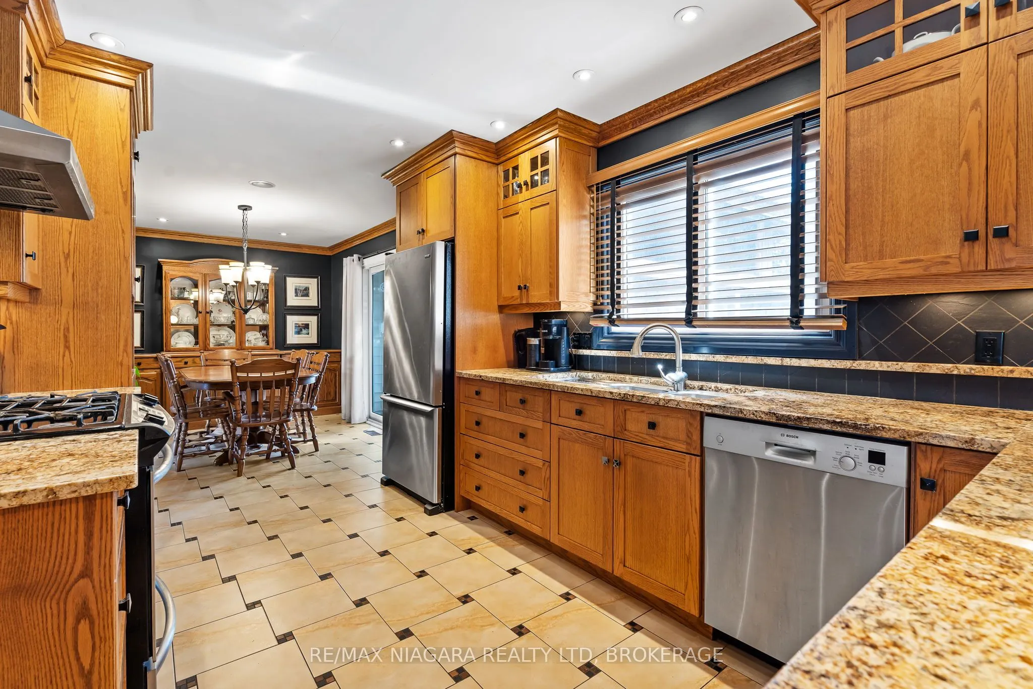28 Thorncrest Road