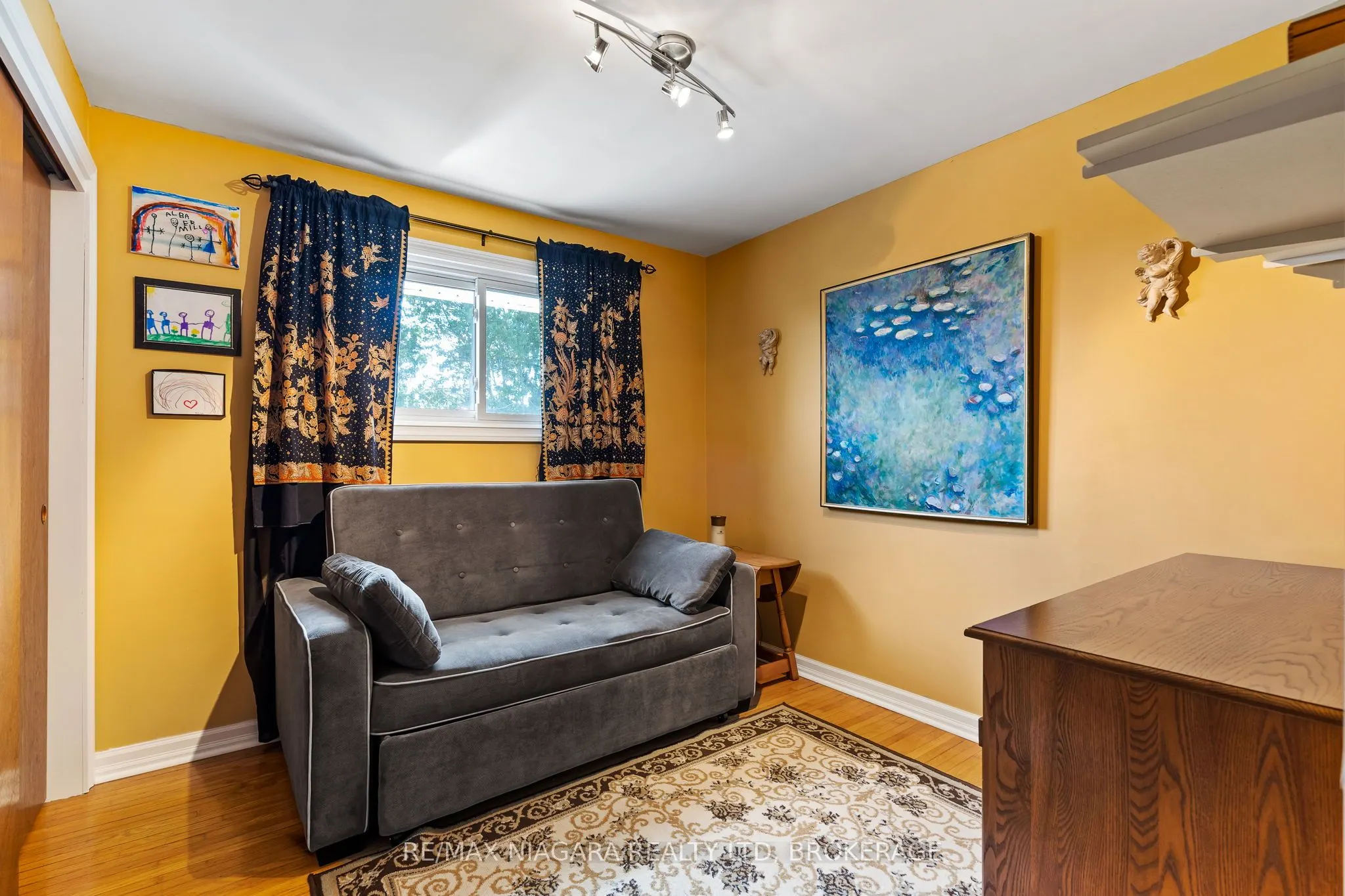 28 Thorncrest Road