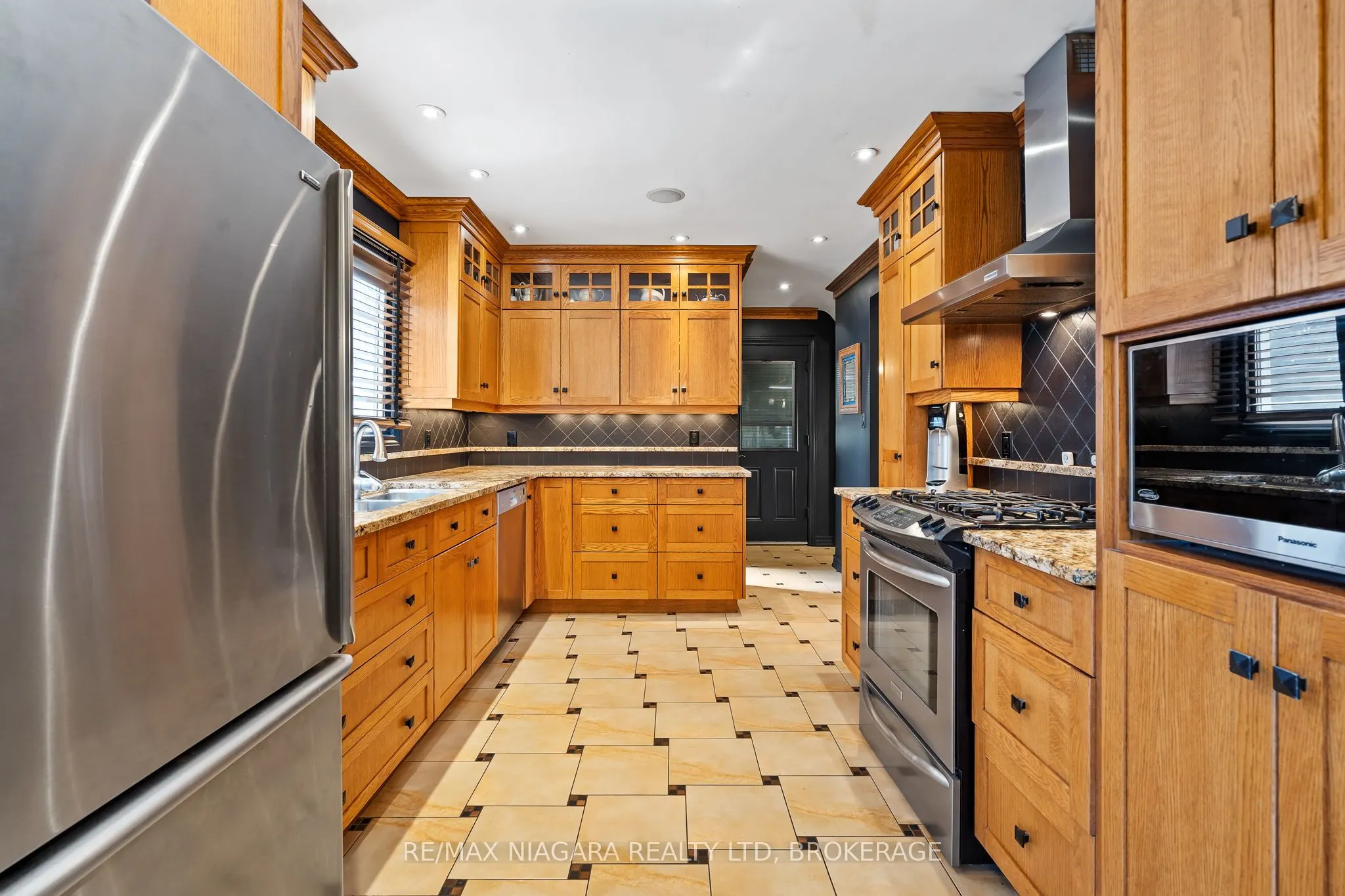 28 Thorncrest Road
