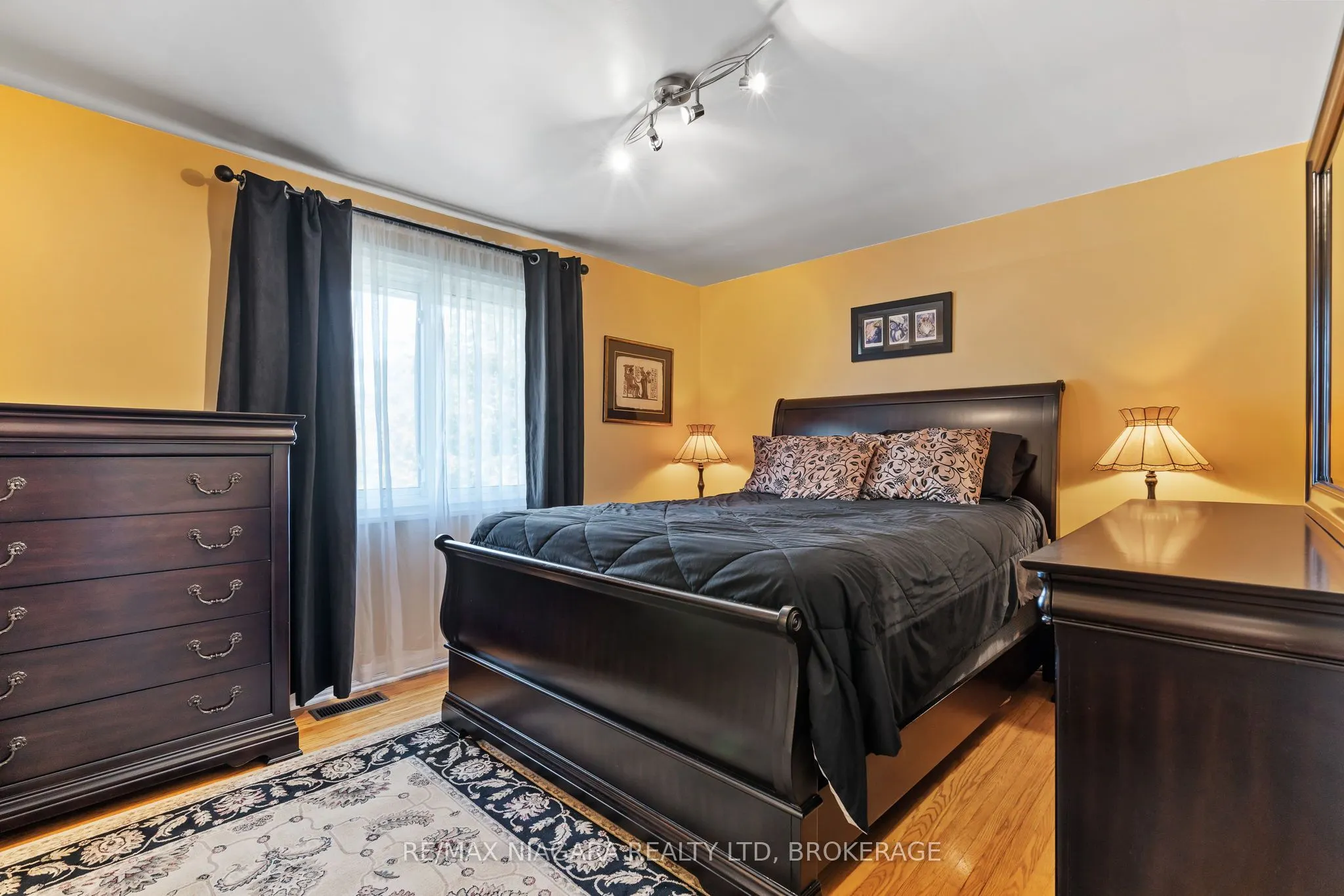 28 Thorncrest Road