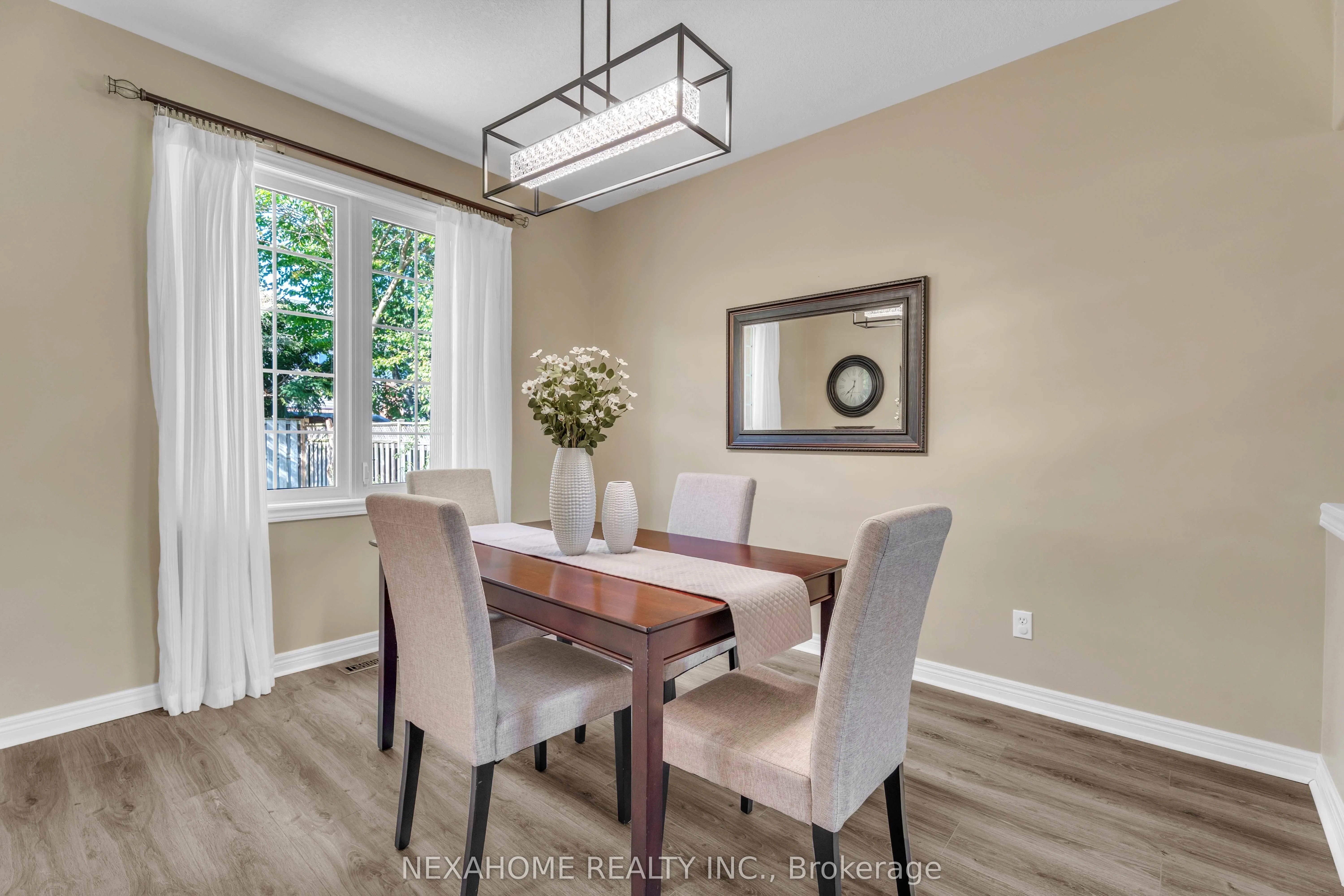 64 Hesketh Street