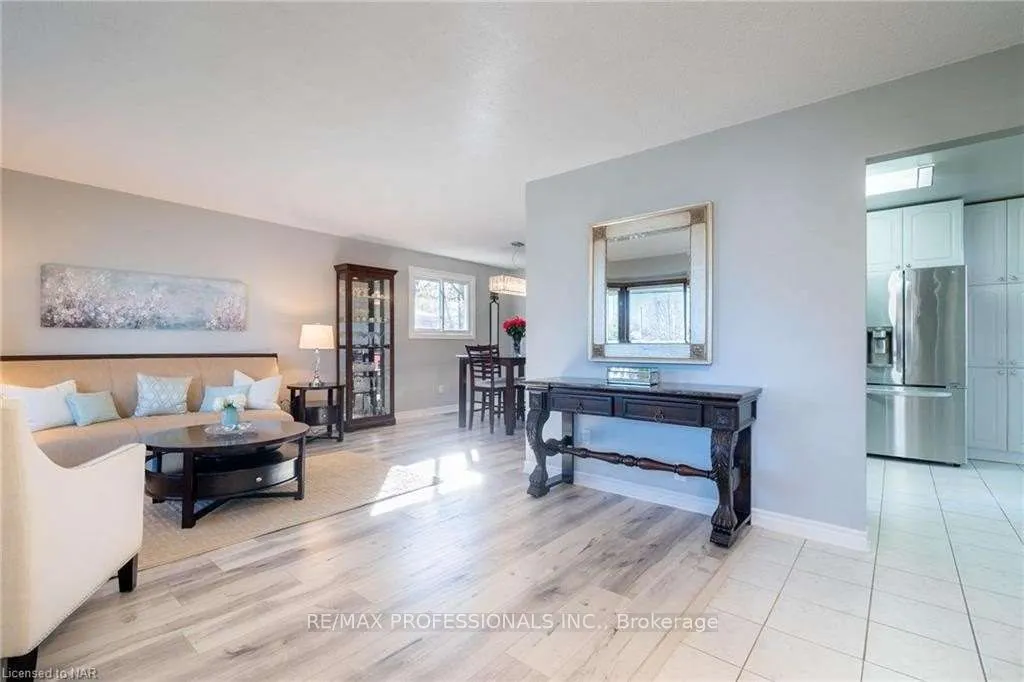 100 Larchwood Circle, #Upper