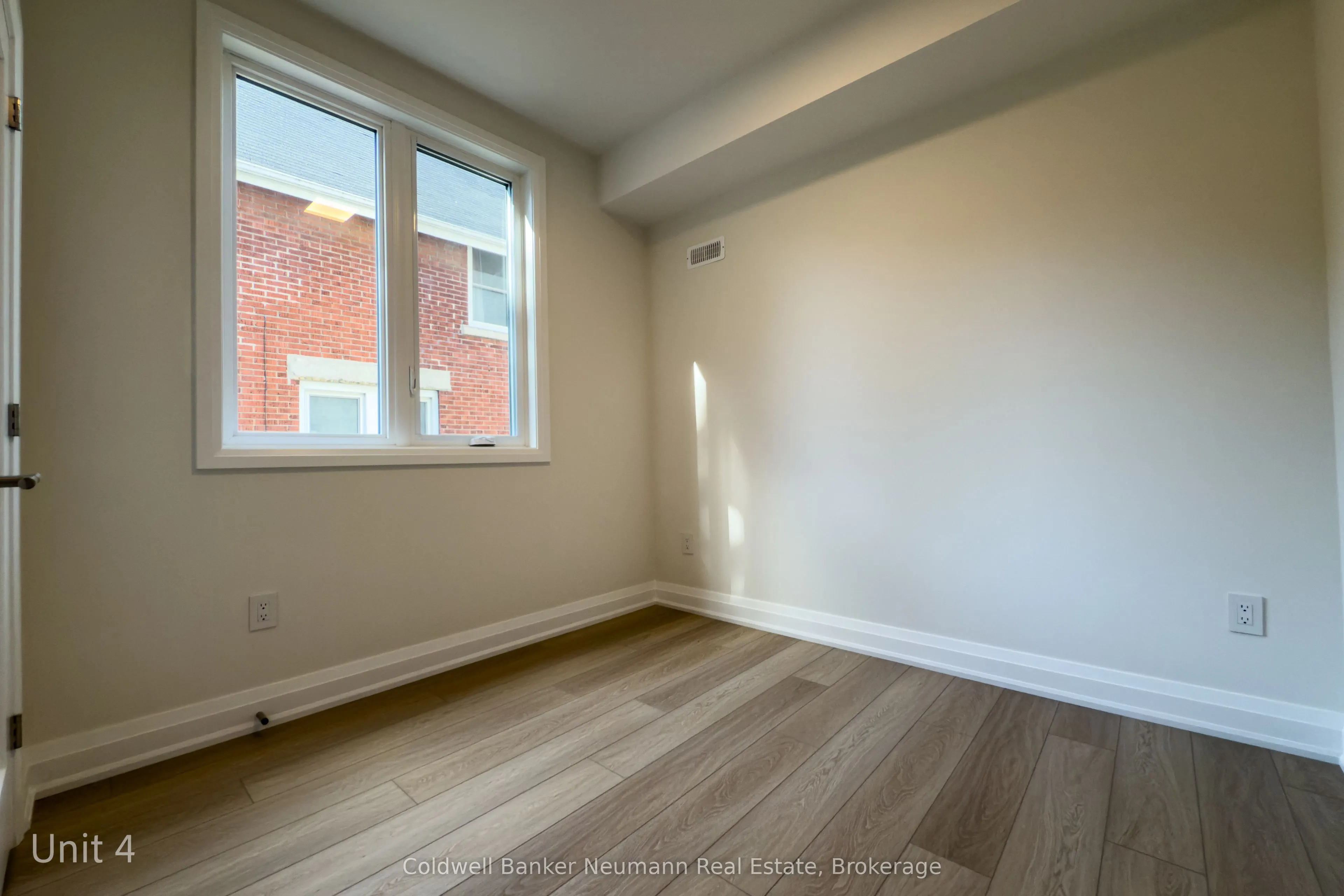 14 Stevenson Street N, #4