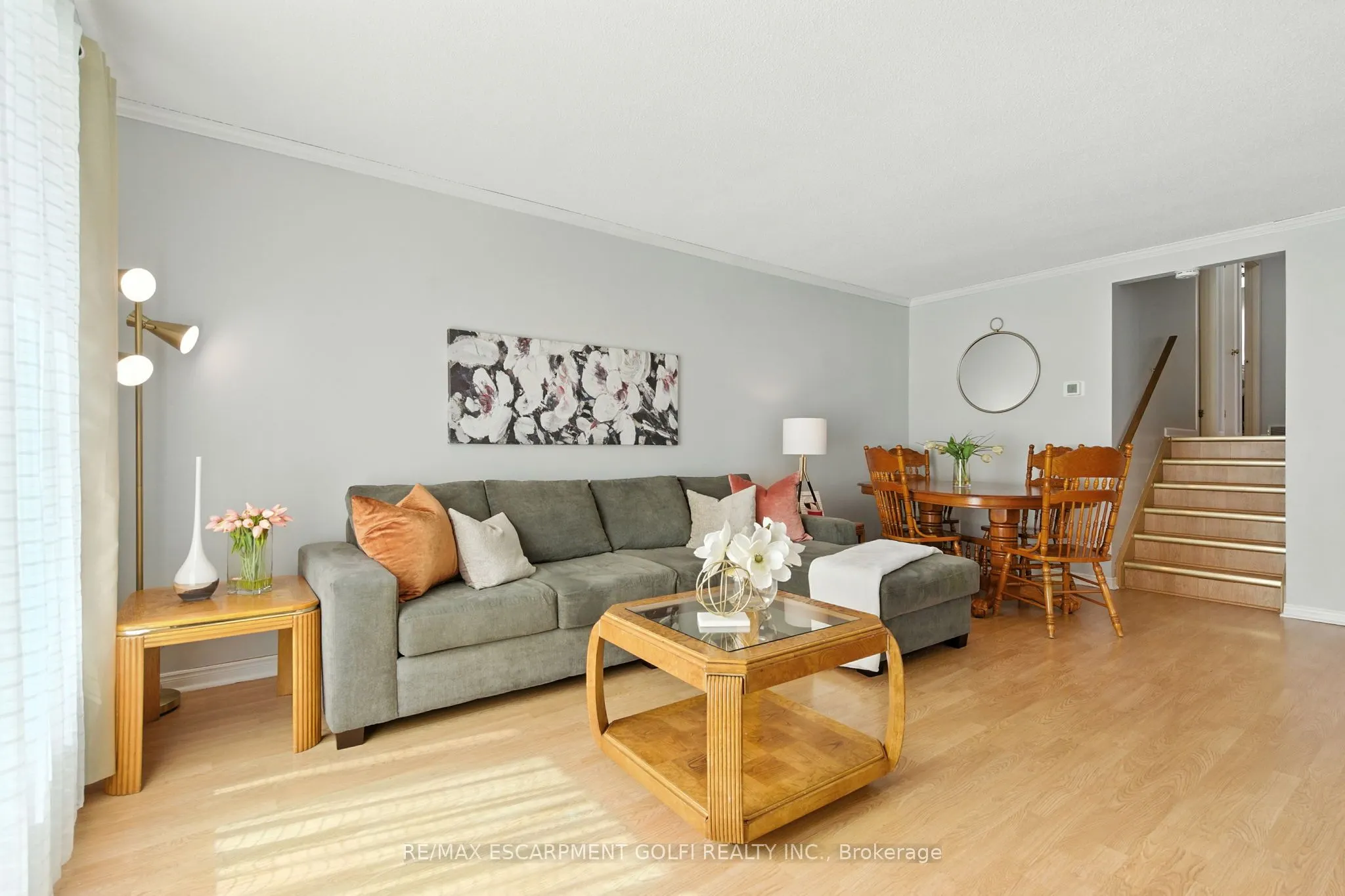30 RAINBOW Court