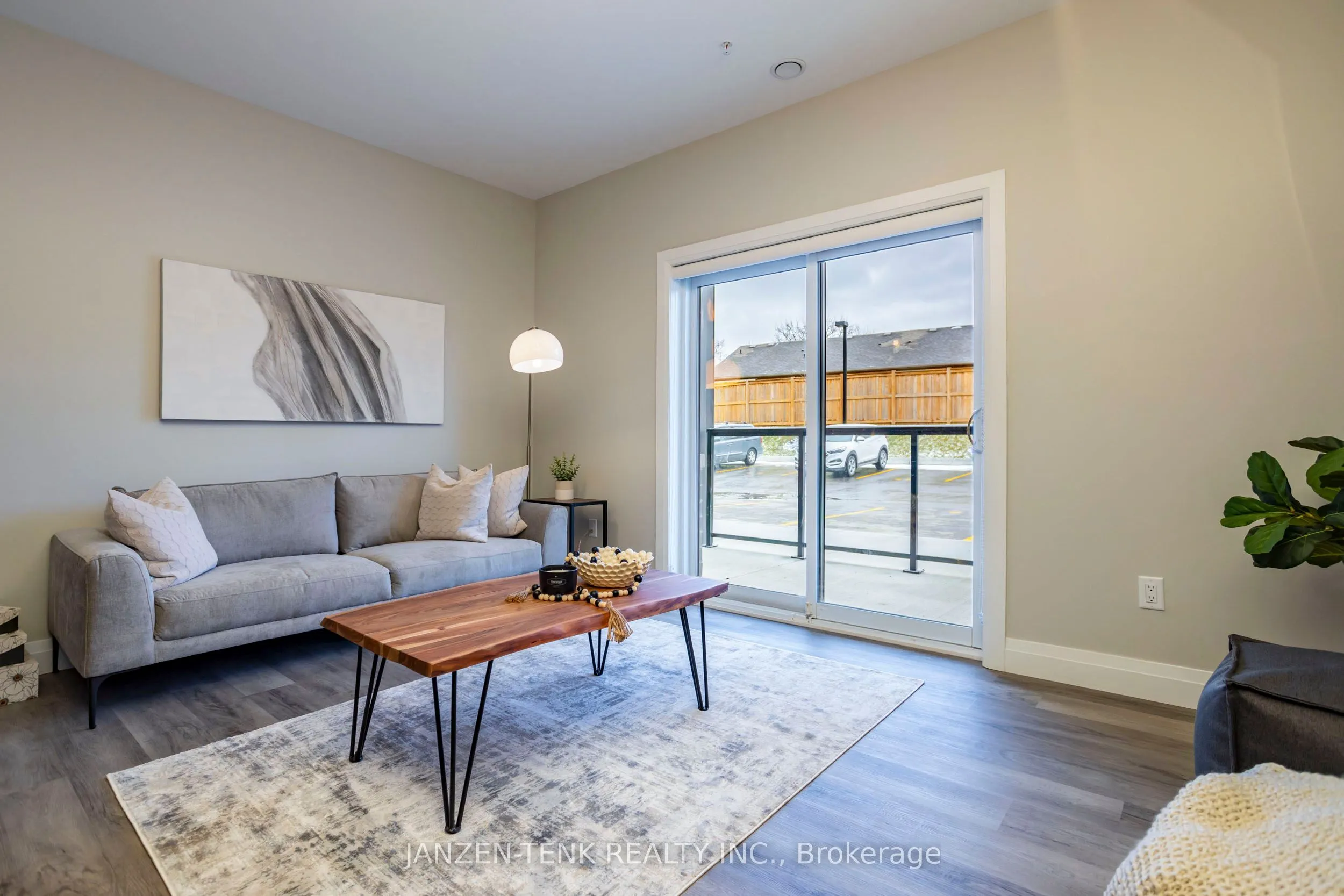 555 TEEPLE Terrace, #107