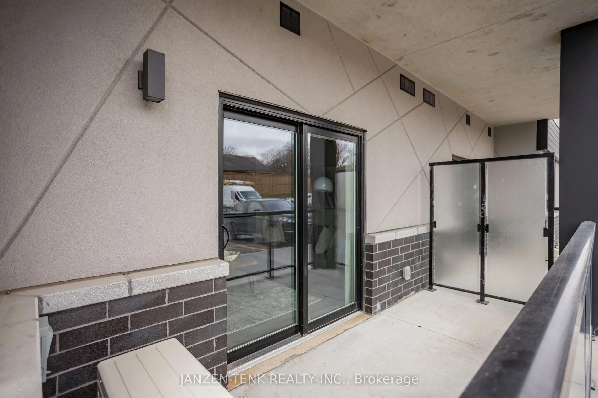 555 TEEPLE Terrace, #107