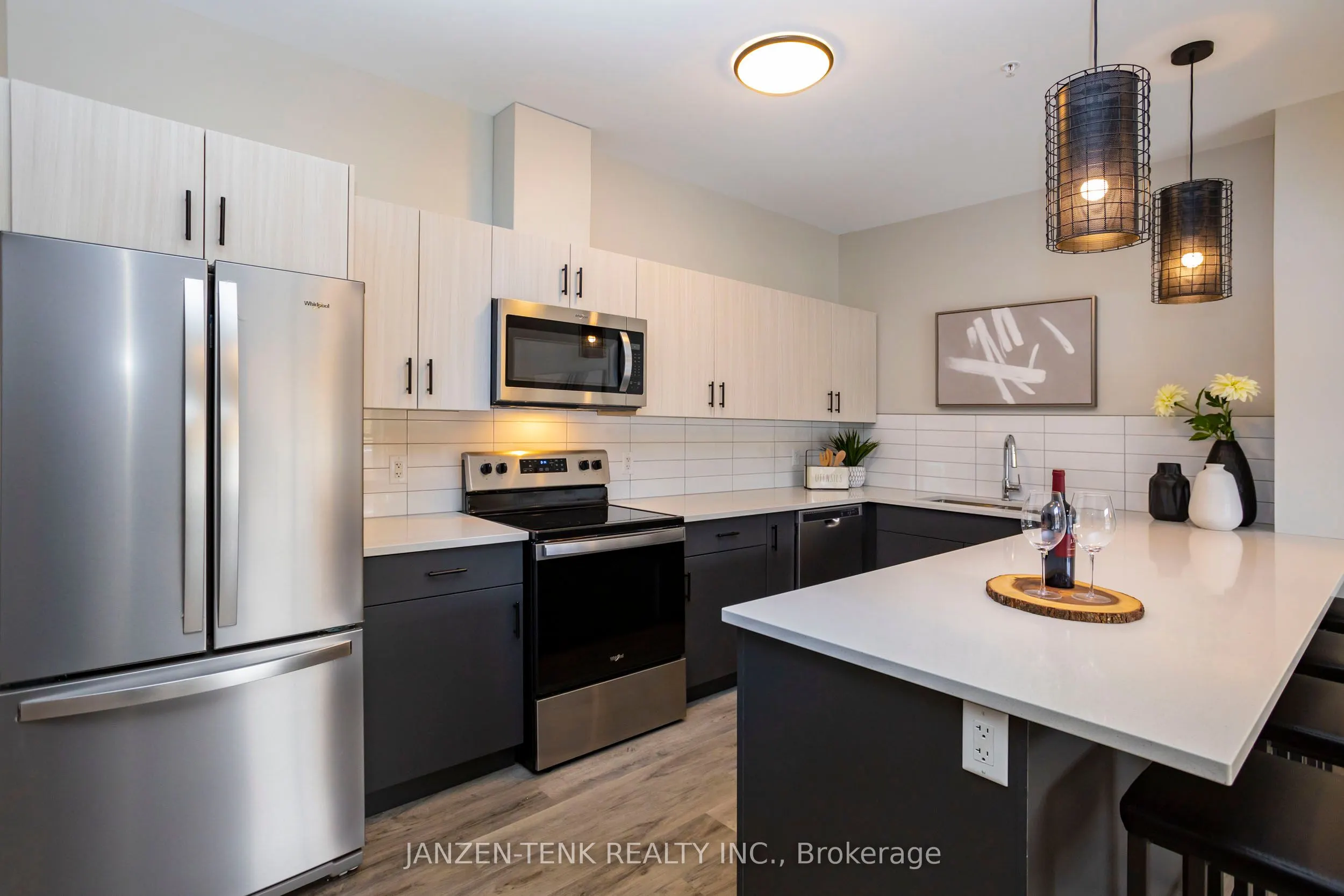 555 TEEPLE Terrace, #107