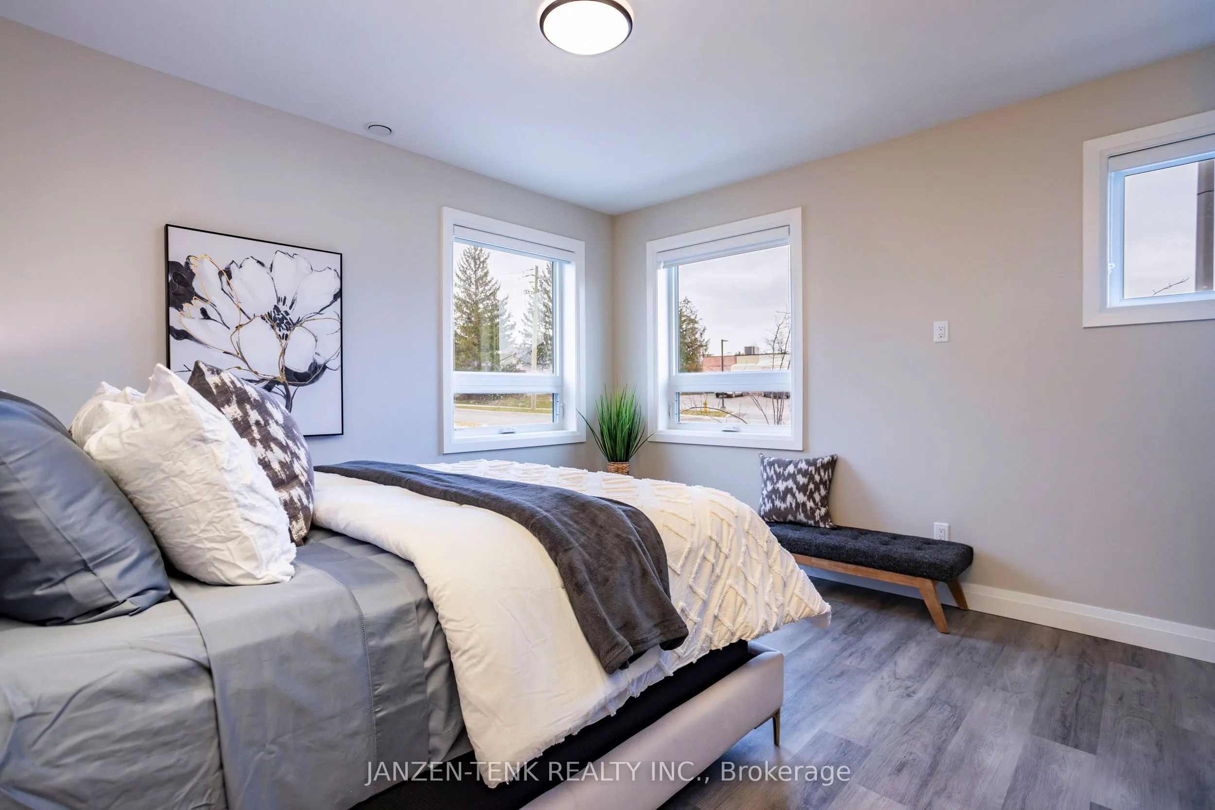 555 TEEPLE Terrace, #107