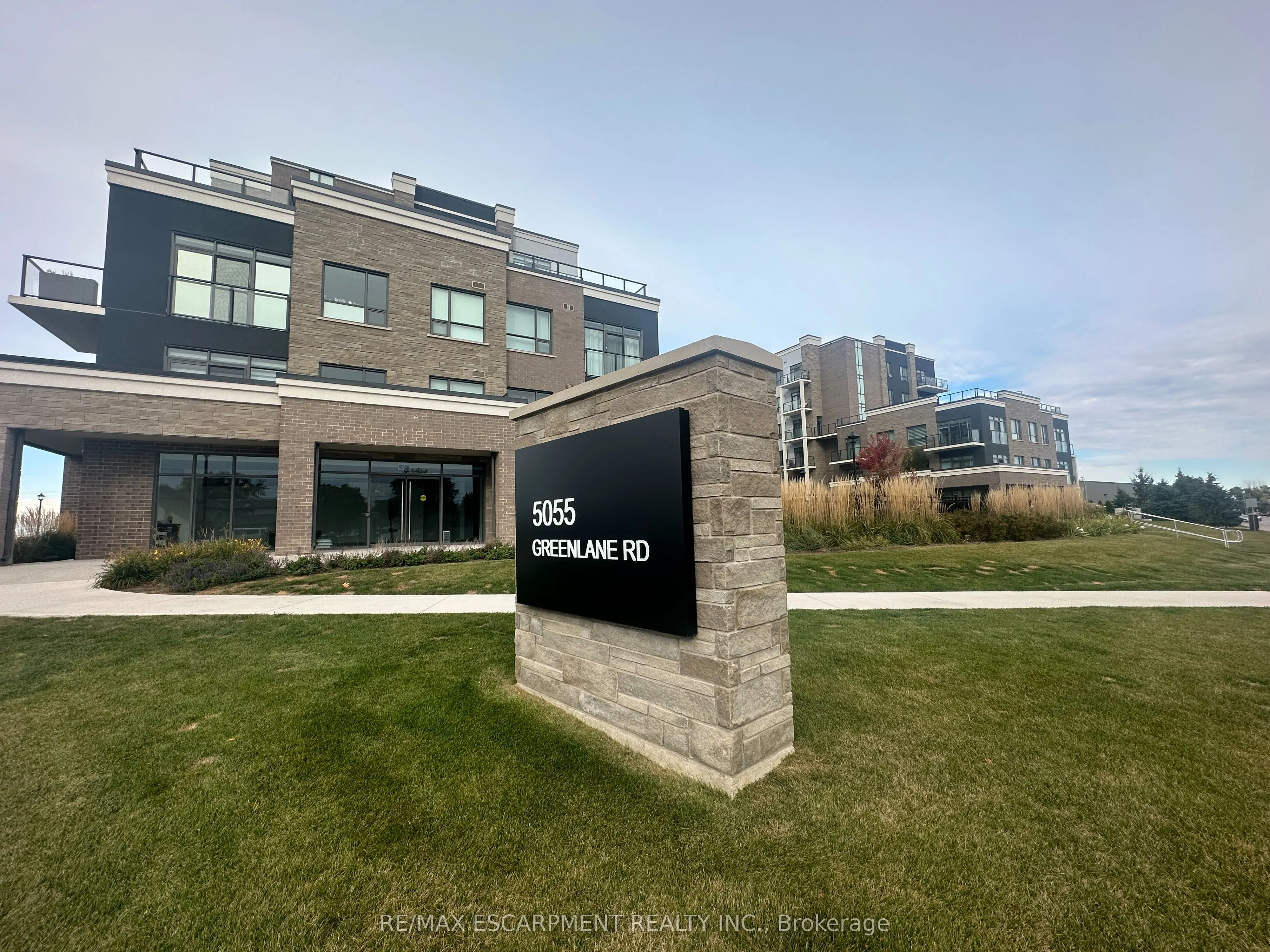 5055 Greenlane Road, #337