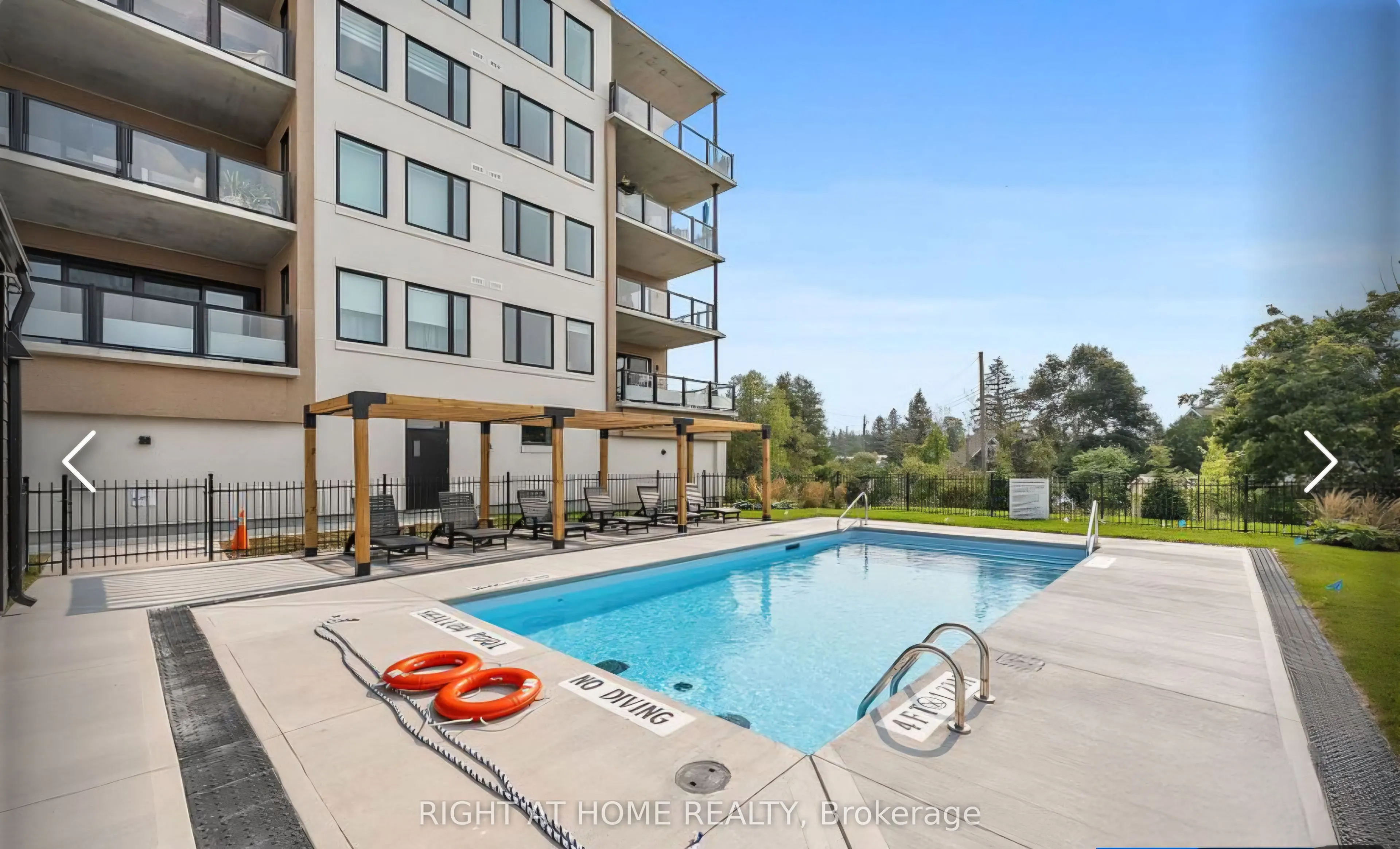 19B West Street N, #304