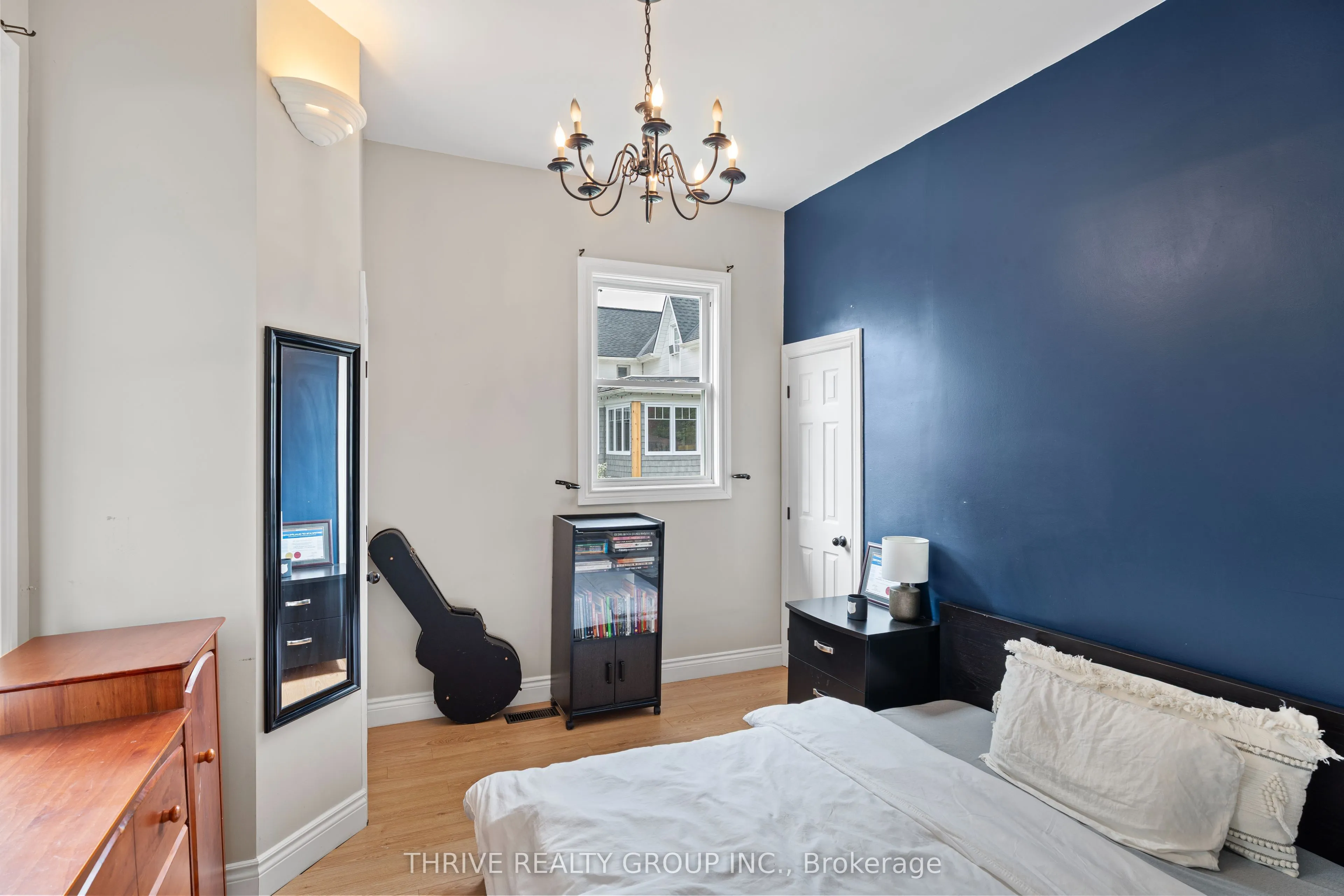 71 Princess Street W
