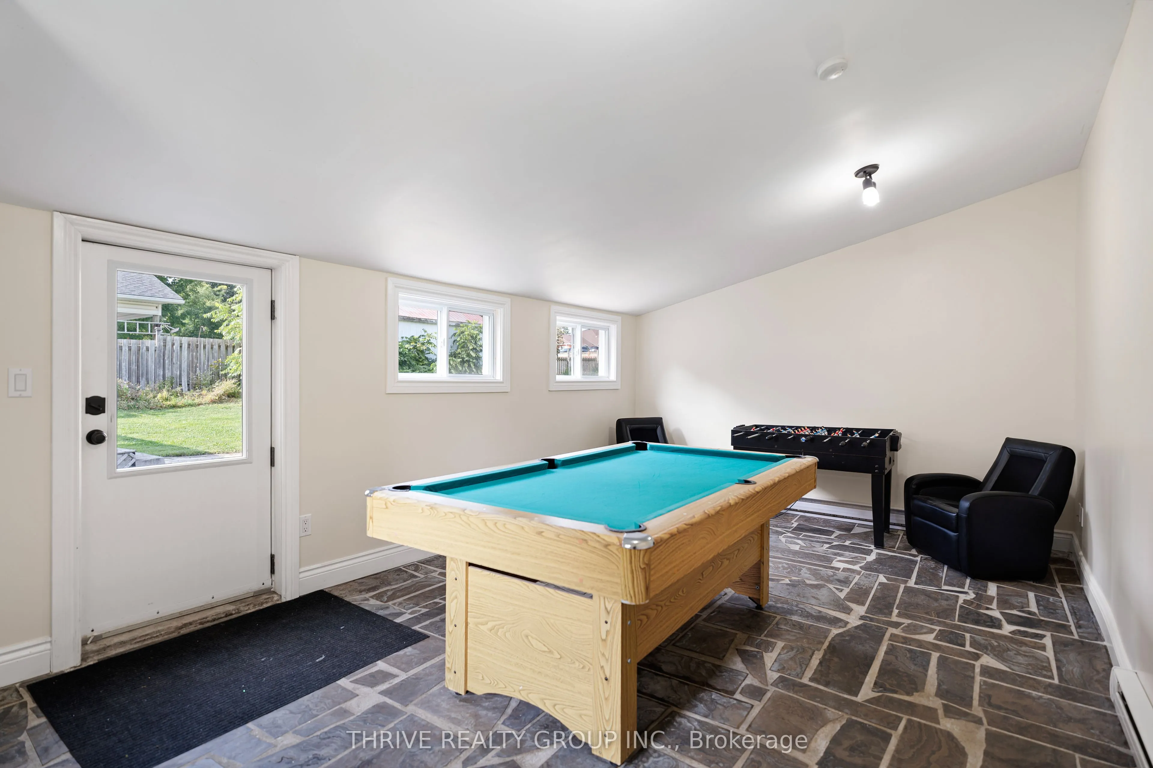 71 Princess Street W