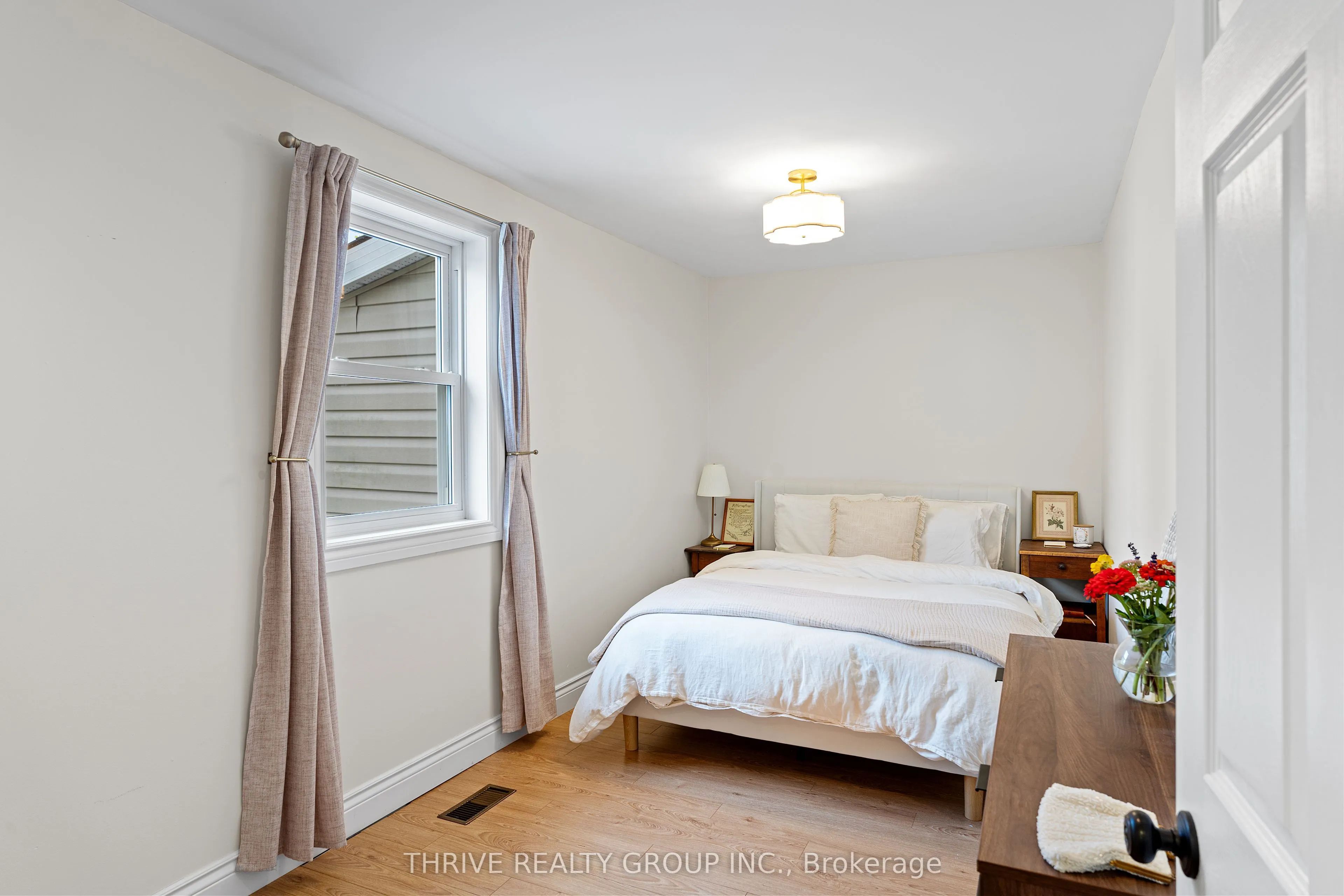 71 Princess Street W