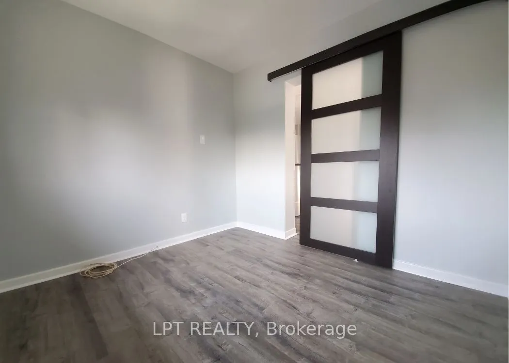 57 Hamilton Avenue N, #2