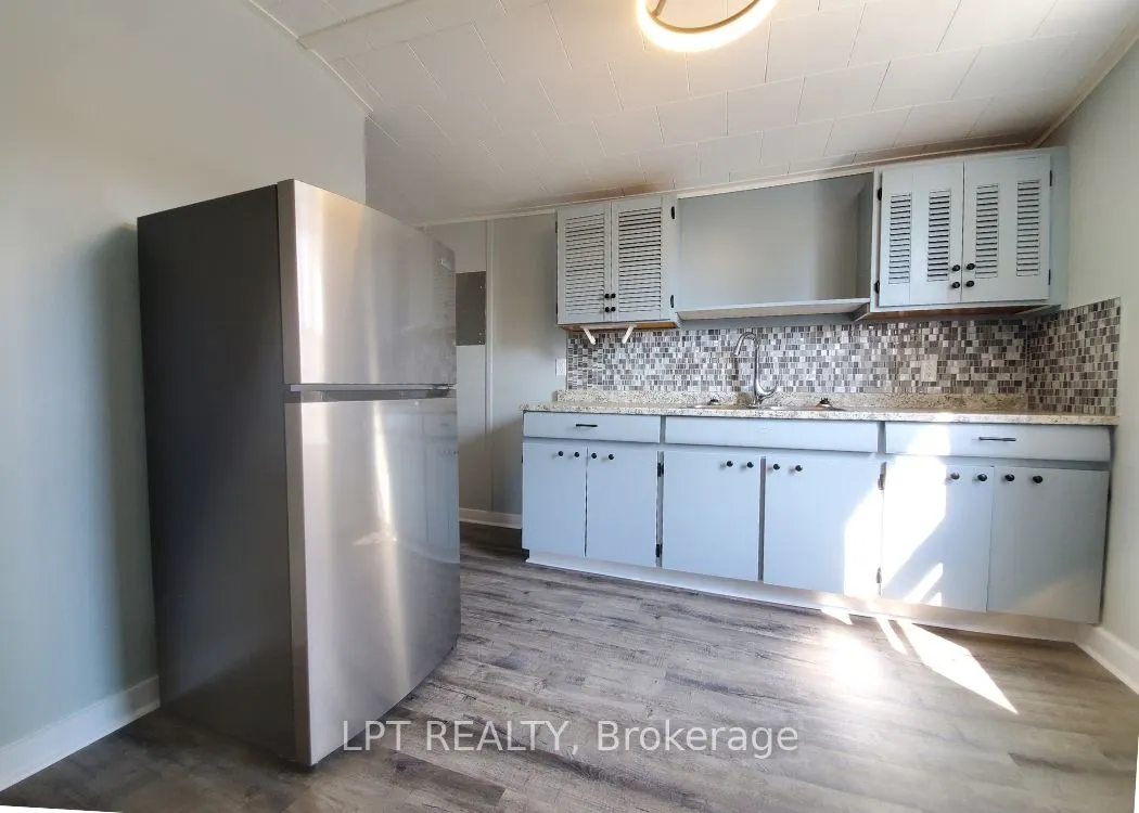 57 Hamilton Avenue N, #2