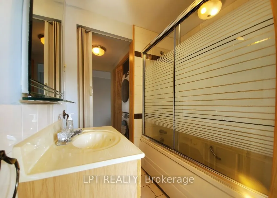 57 Hamilton Avenue N, #2