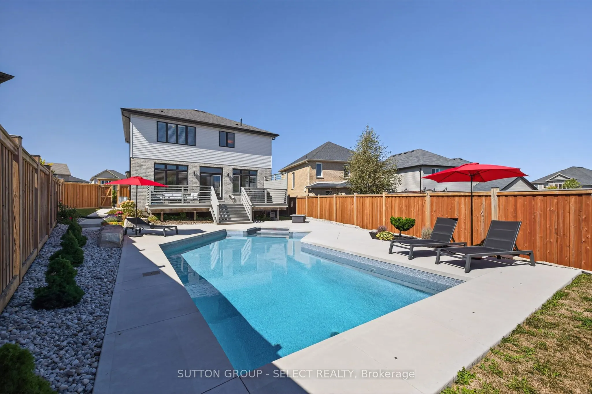 1879 Couldridge Way