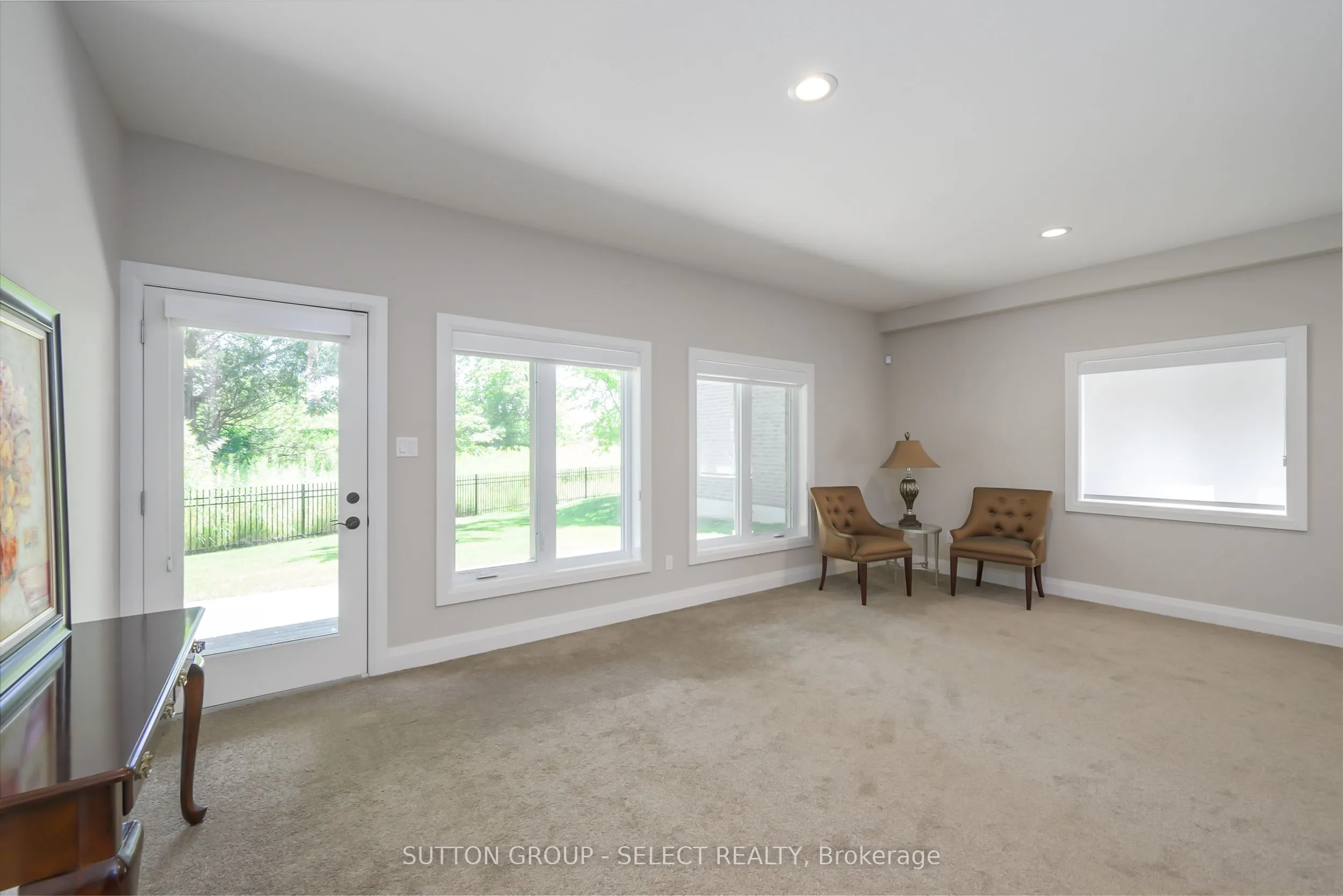 2290 Torrey Pines Way, #31