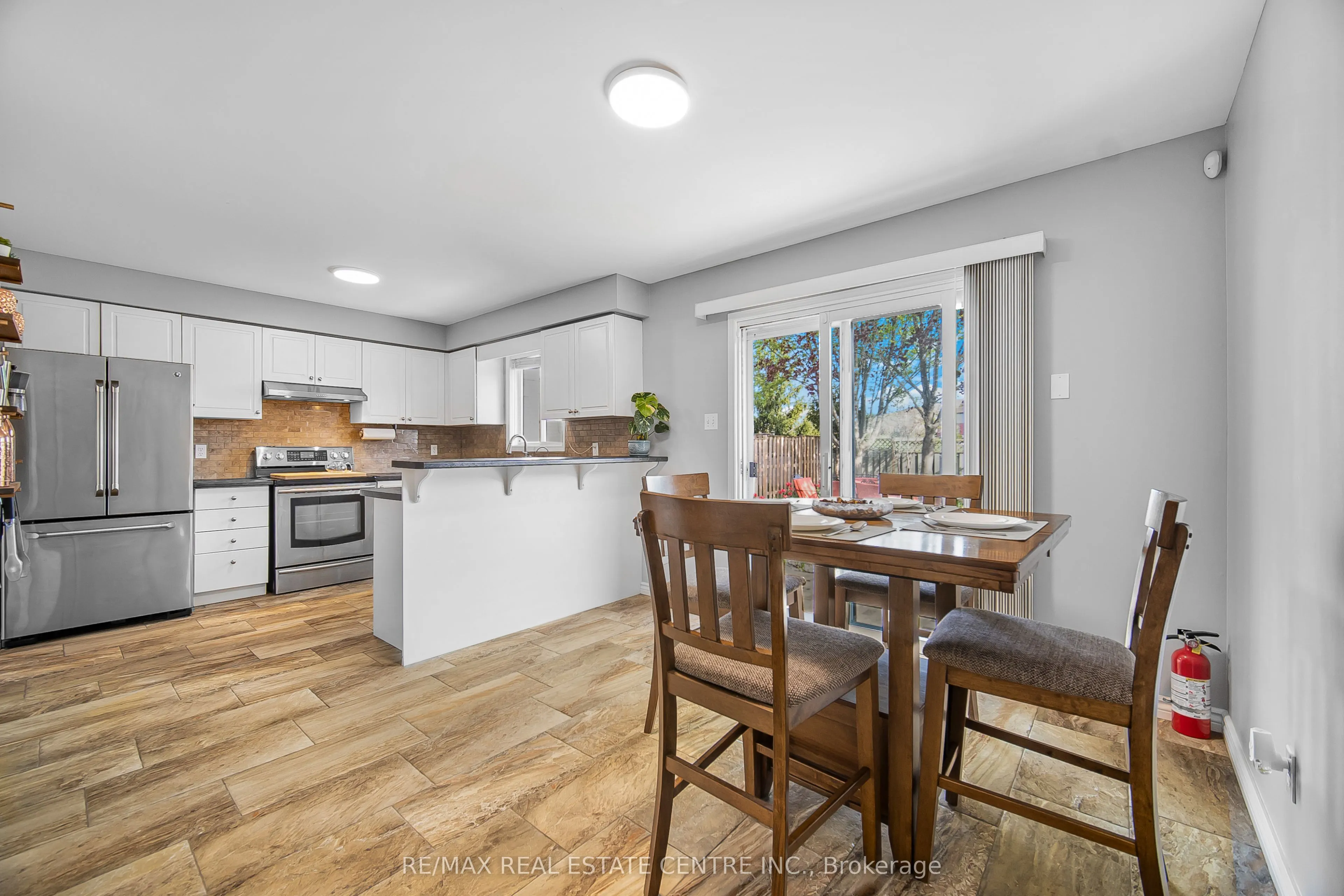 6 Eula White Place