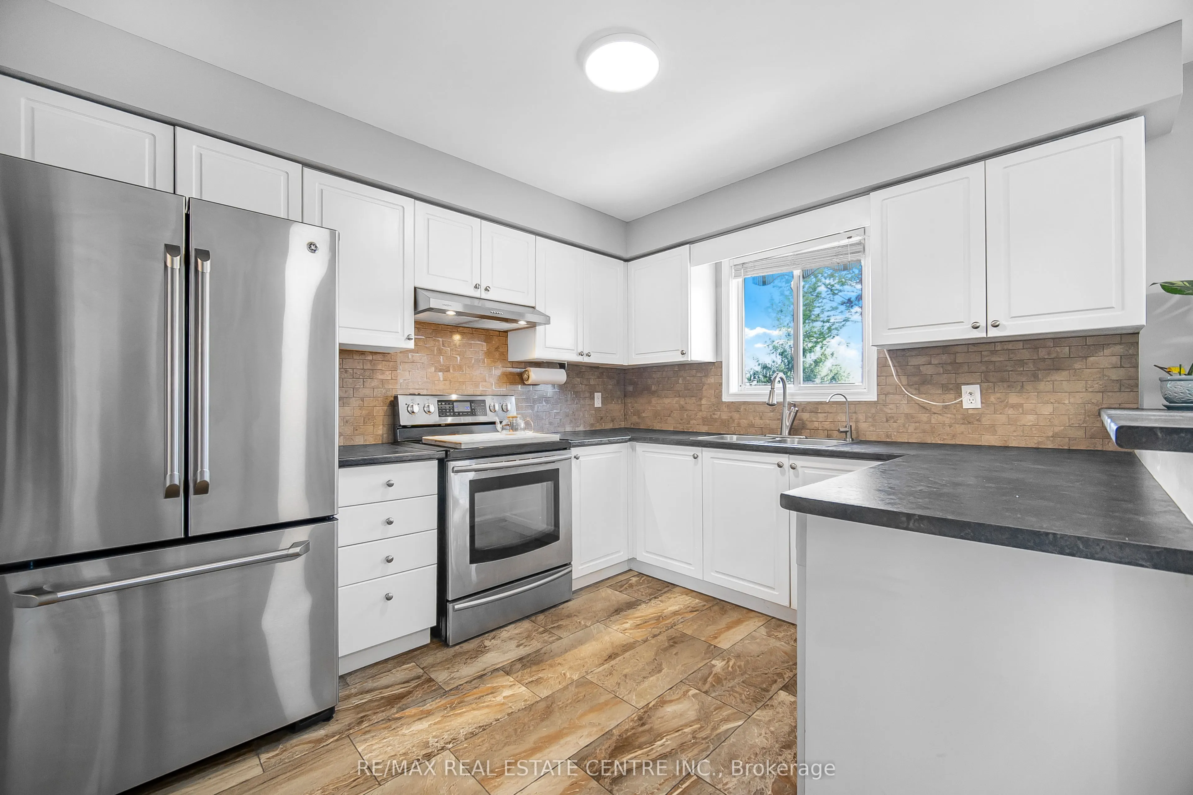6 Eula White Place