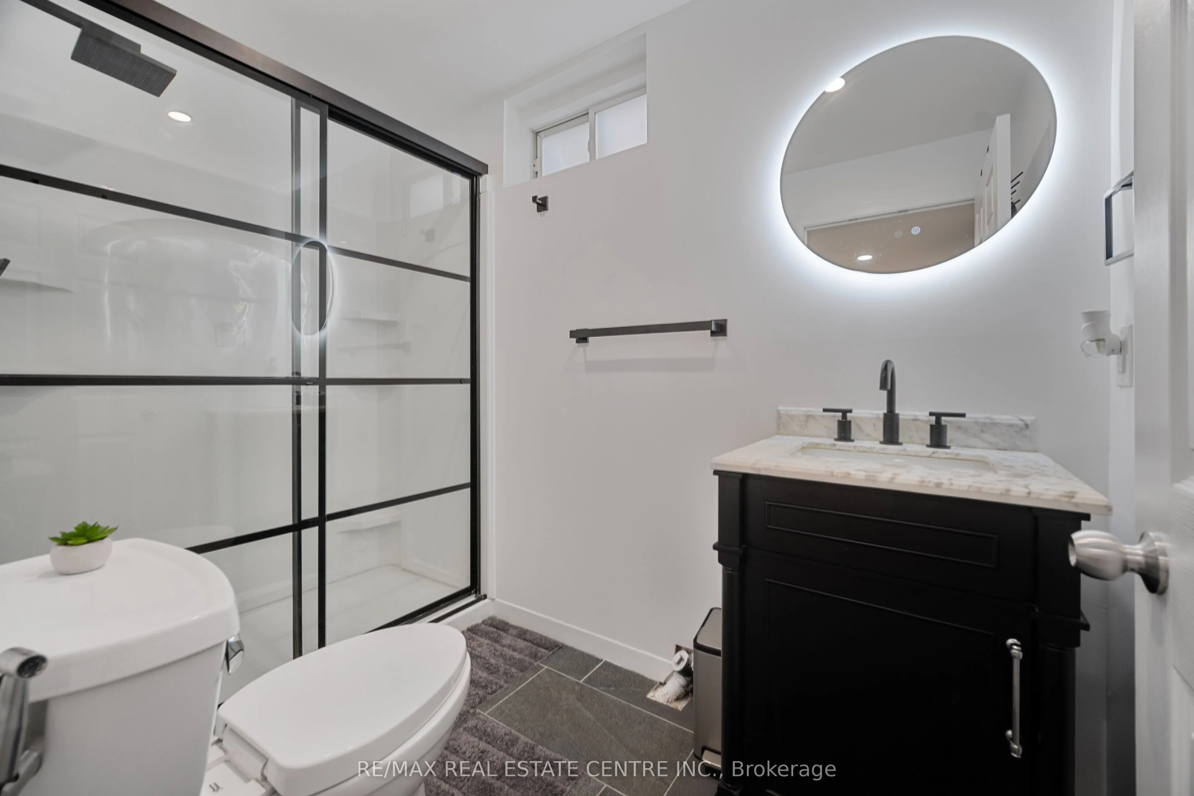 6 Eula White Place