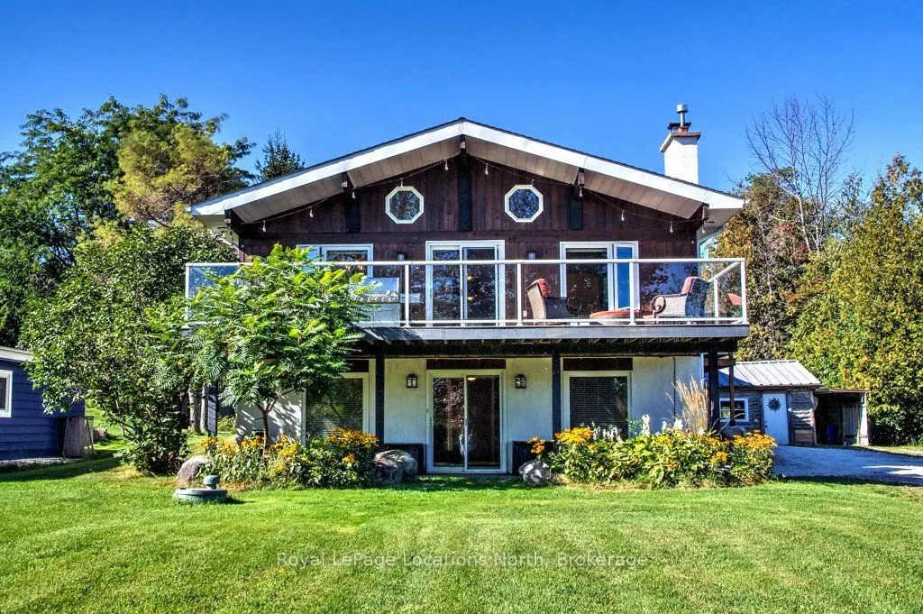 306 Lakeshore Road N