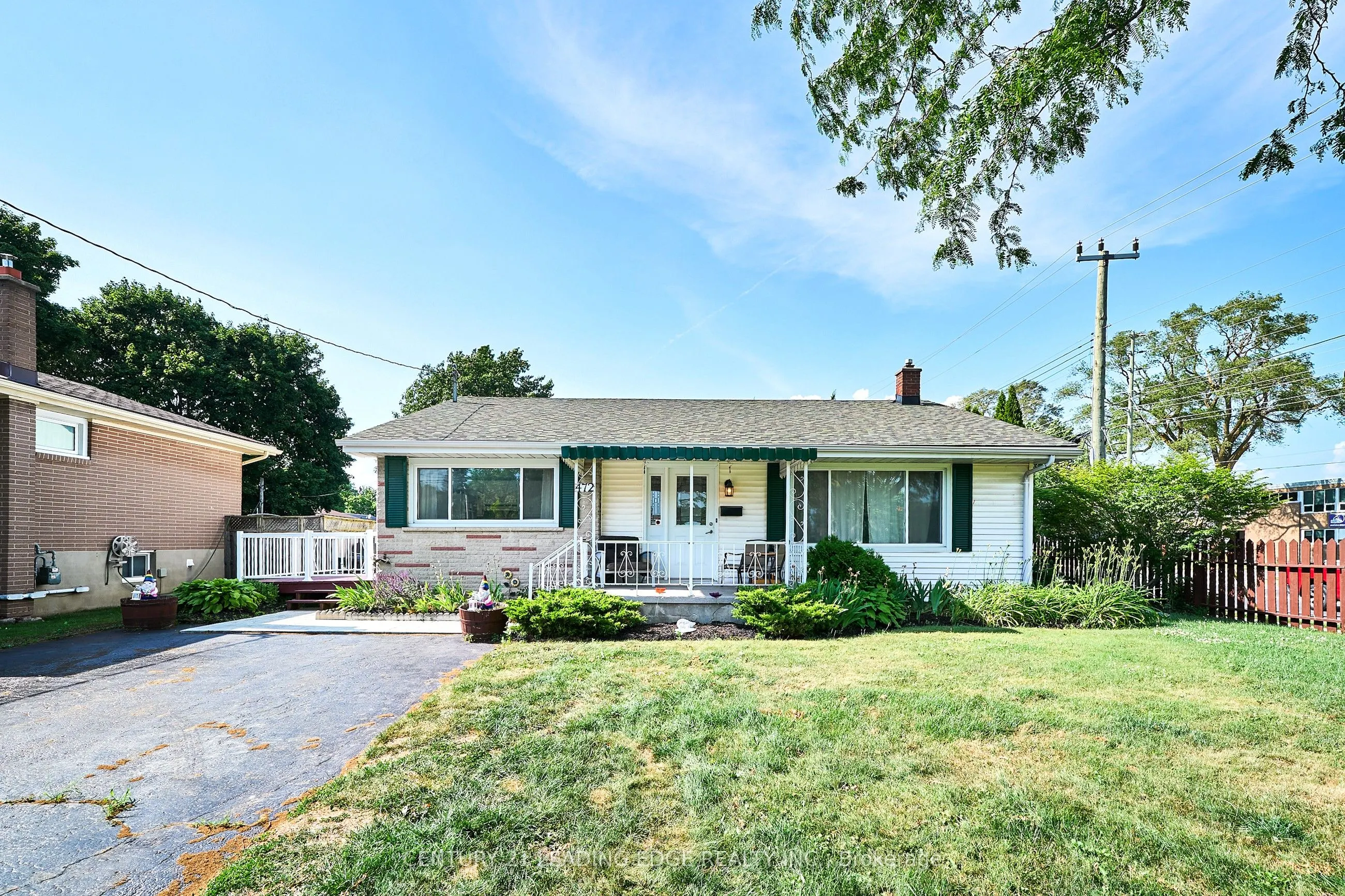 472 Victoria Avenue