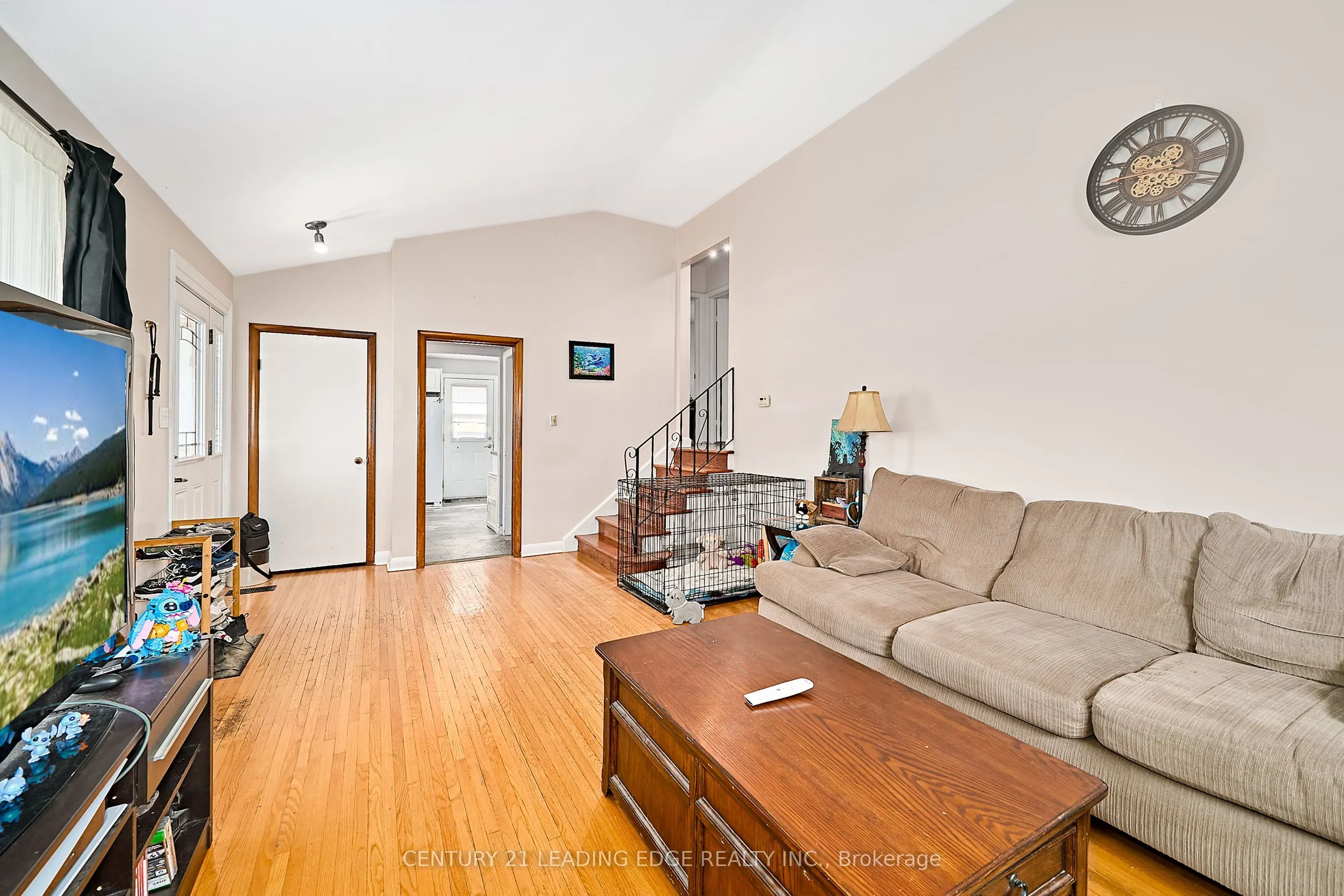 472 Victoria Avenue
