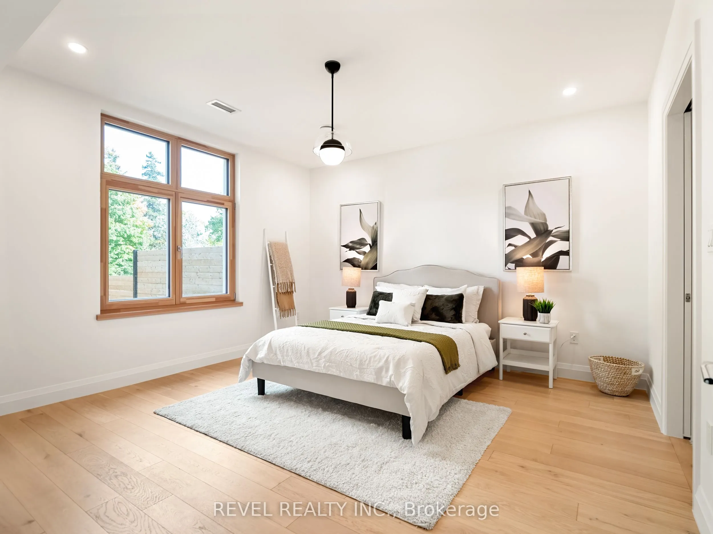 98 Elgin Street