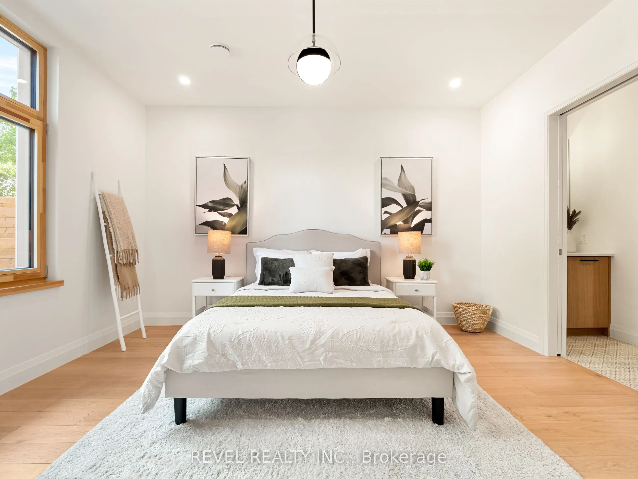 98 Elgin Street