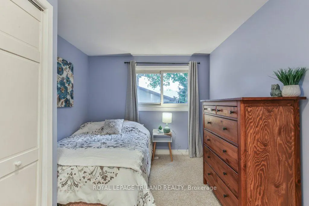 44 TWEED Crescent