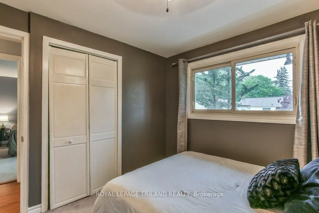 44 TWEED Crescent