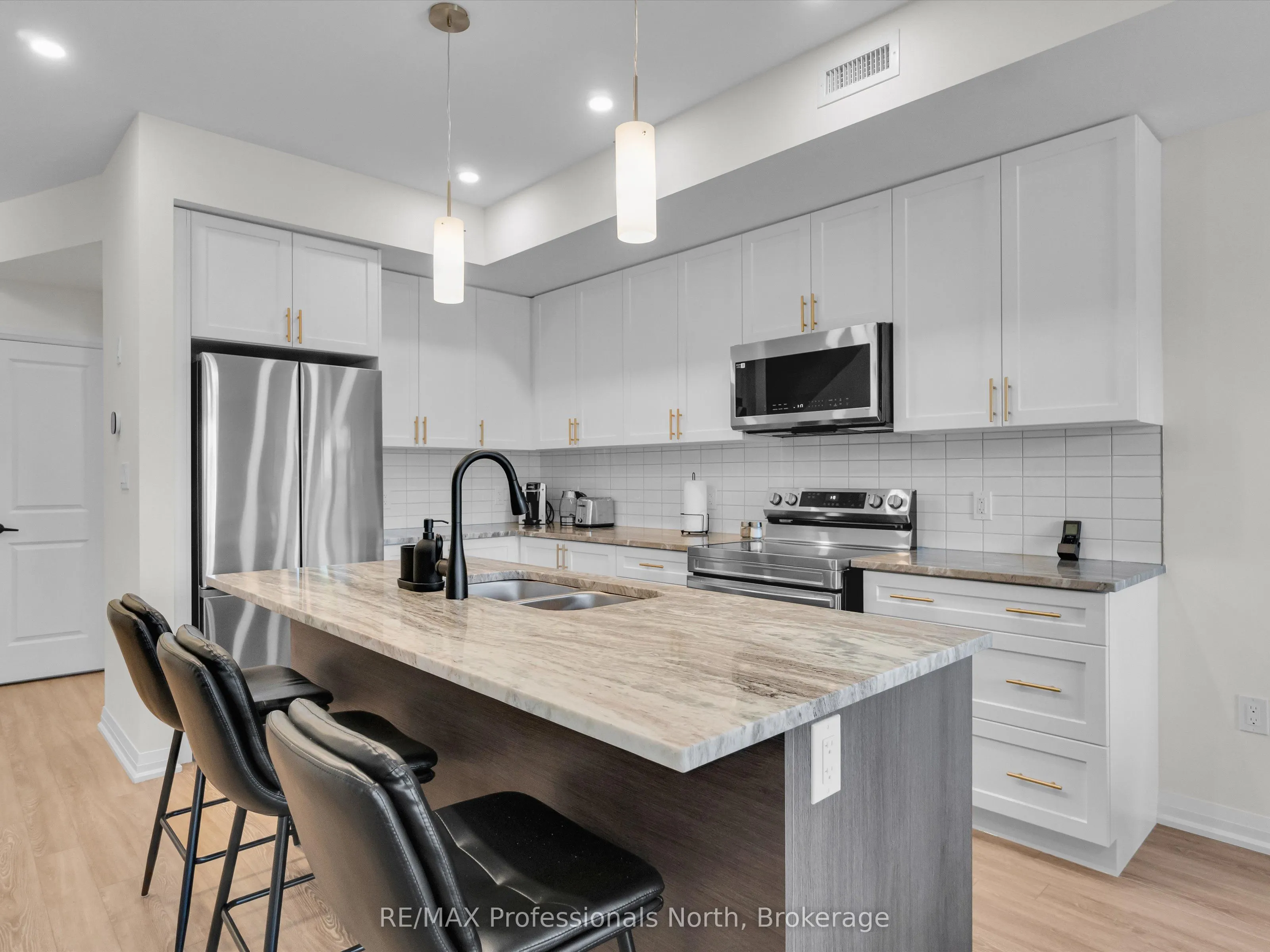245 Crescent Bay Lane, #212