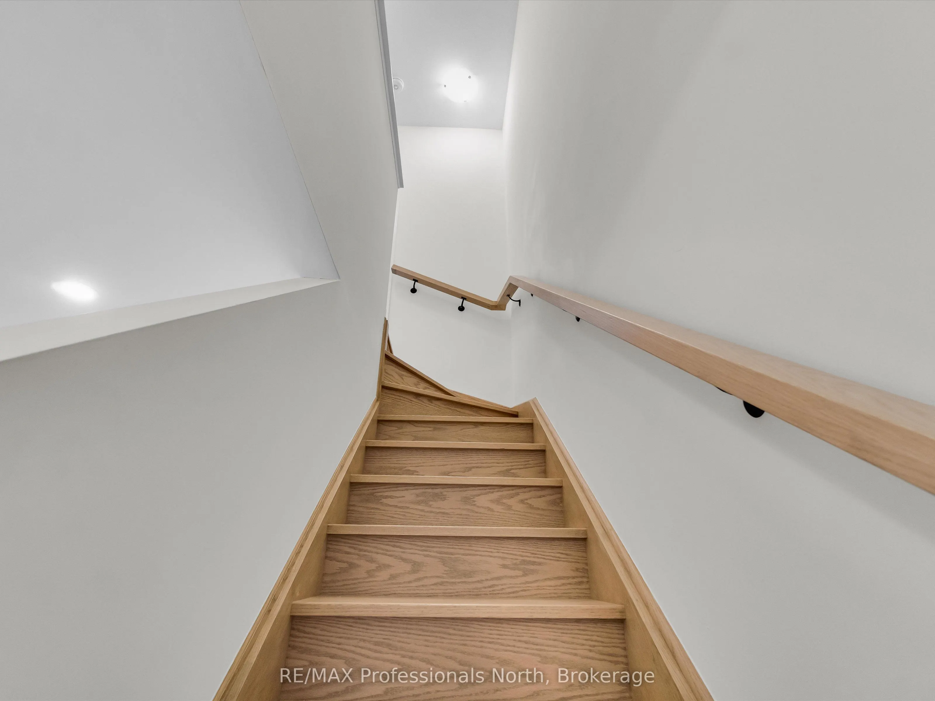 245 Crescent Bay Lane, #212