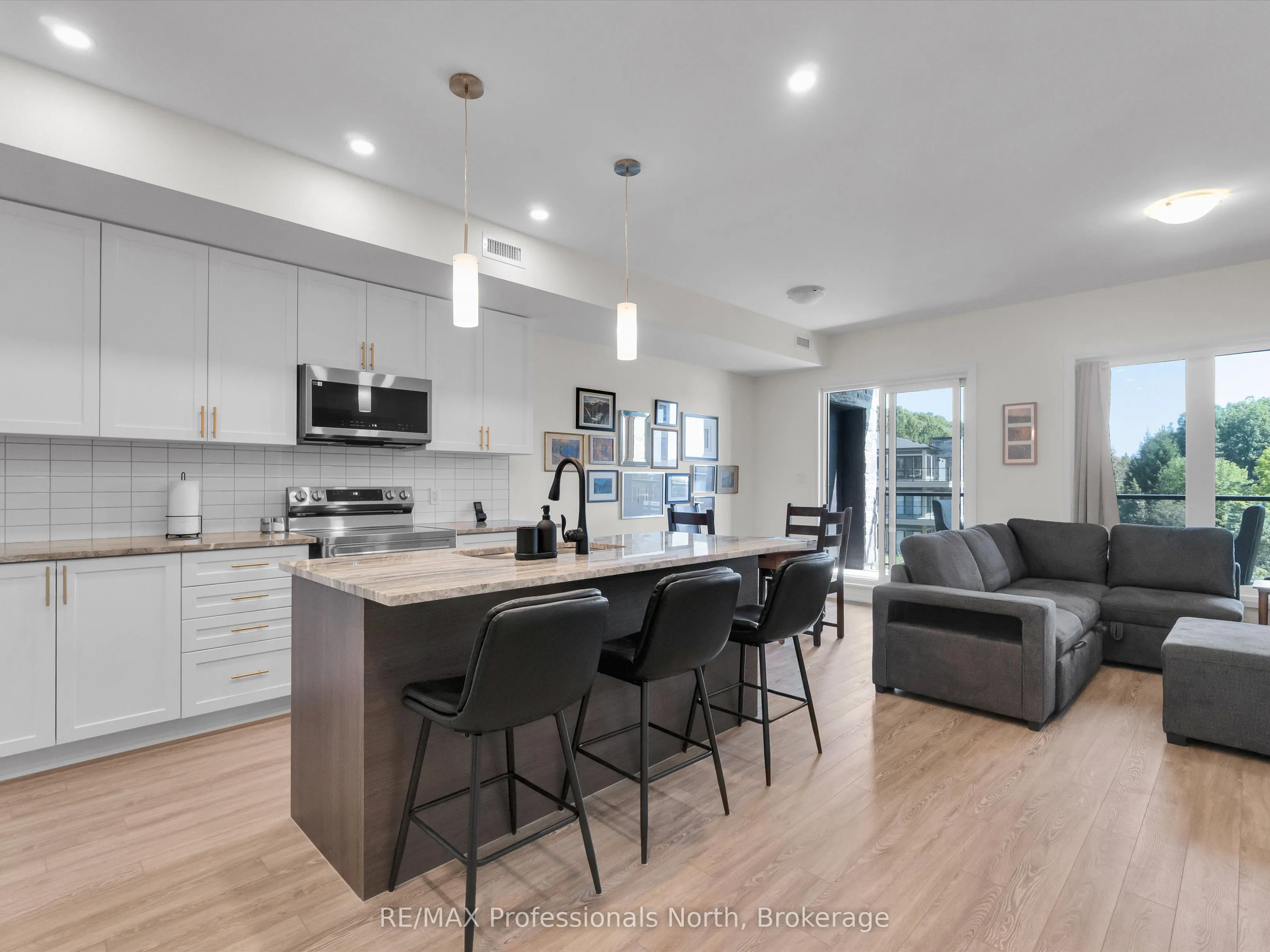 245 Crescent Bay Lane, #212