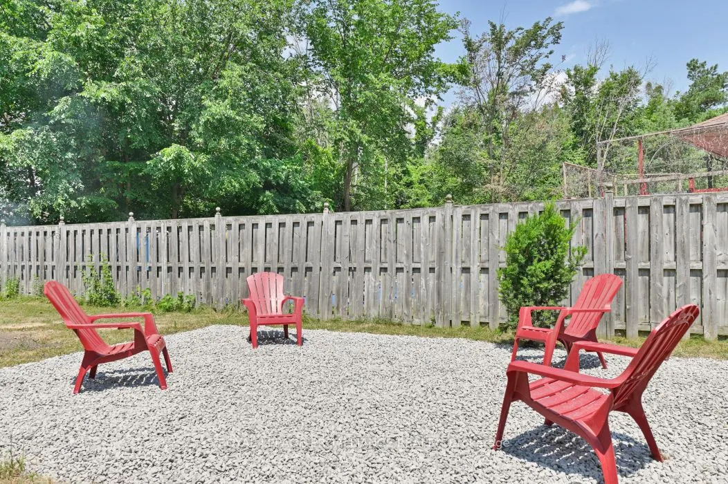 35 Loraine Avenue