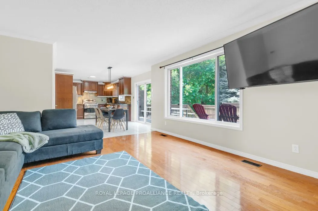 35 Loraine Avenue