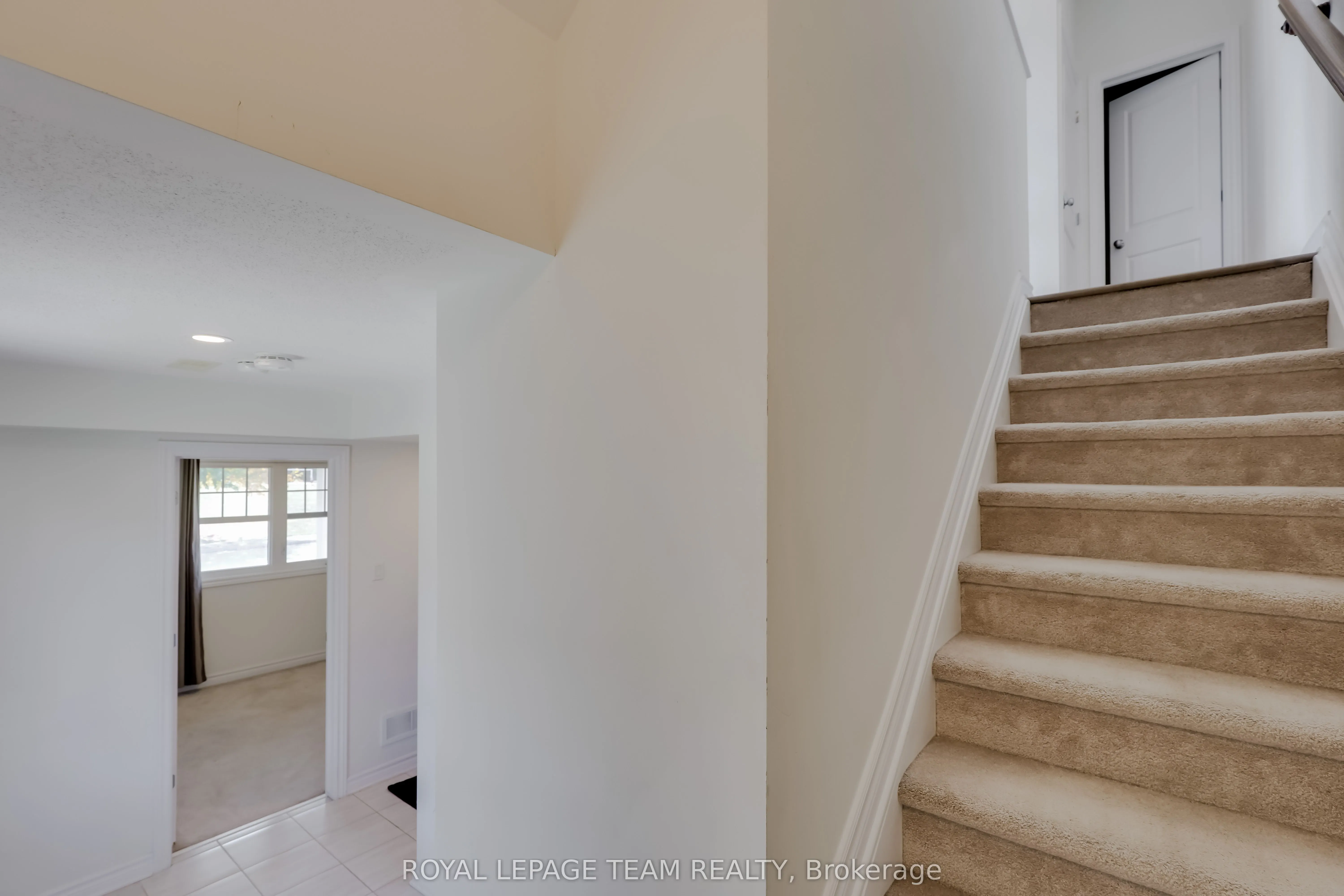 254 Halyard Way