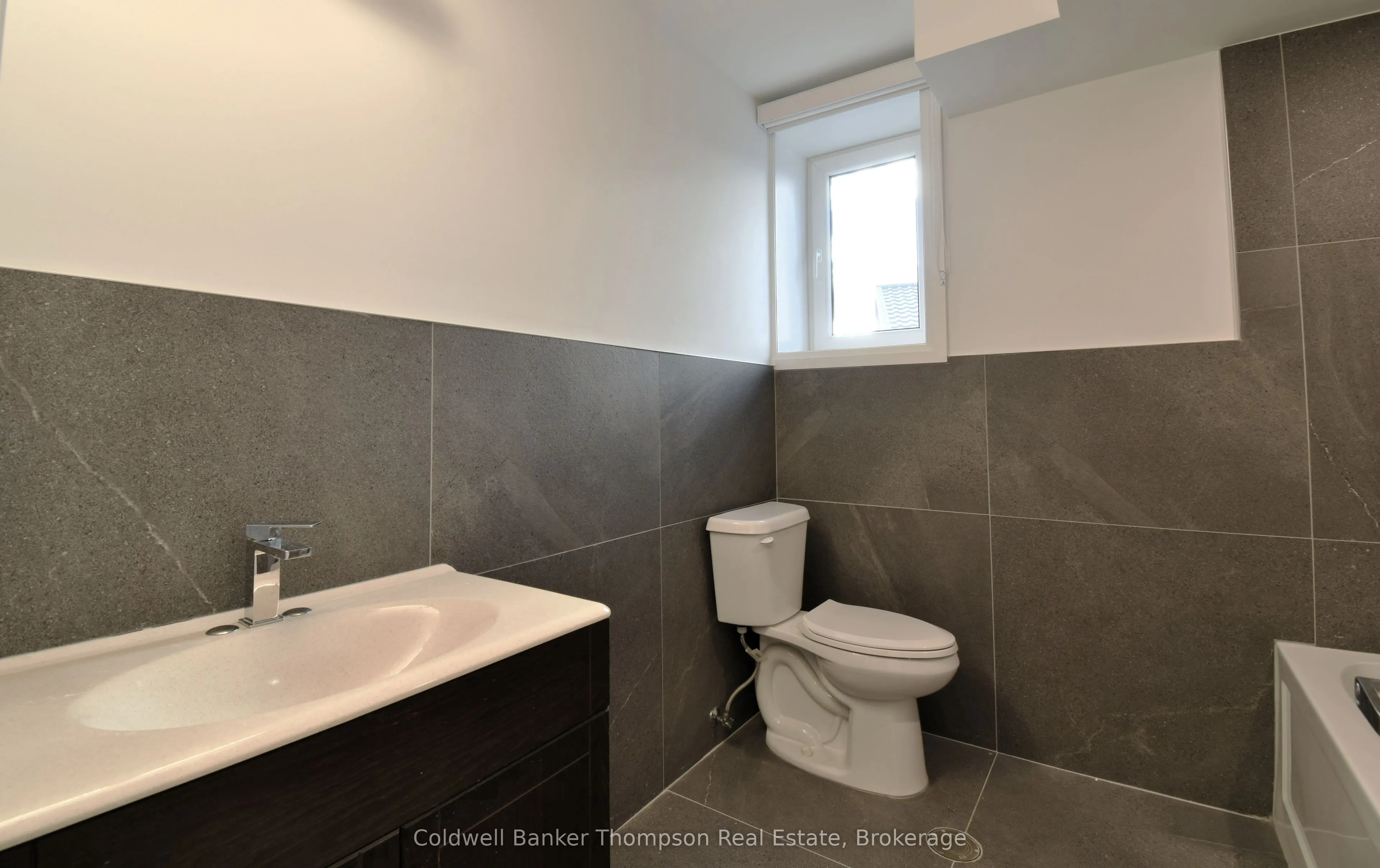 2-54 Florence Street W