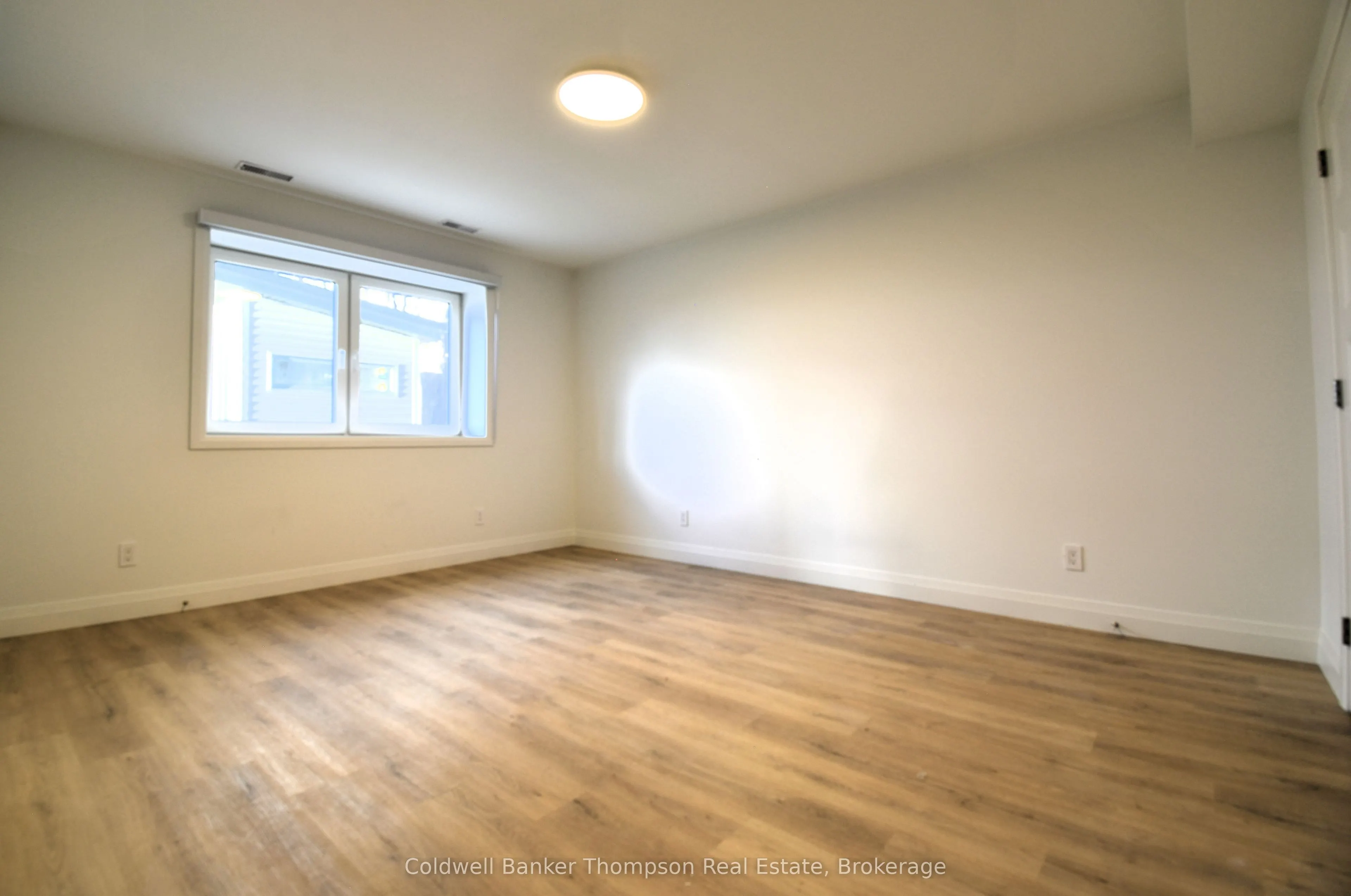 2-54 Florence Street W