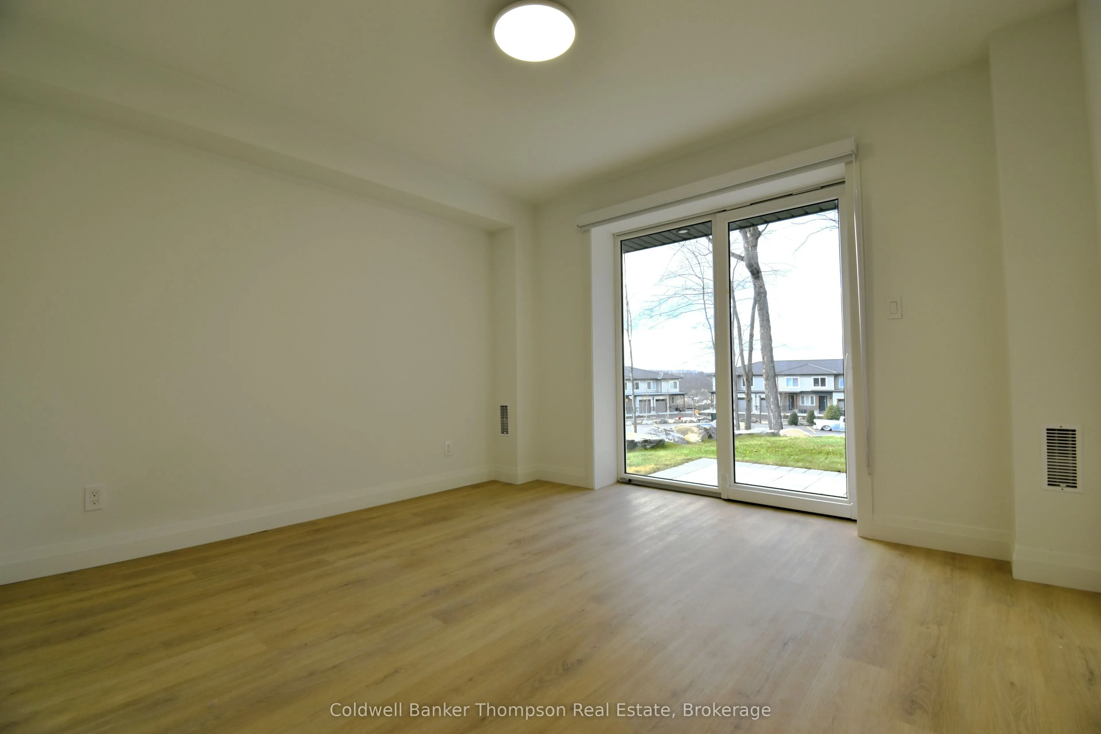 2-54 Florence Street W